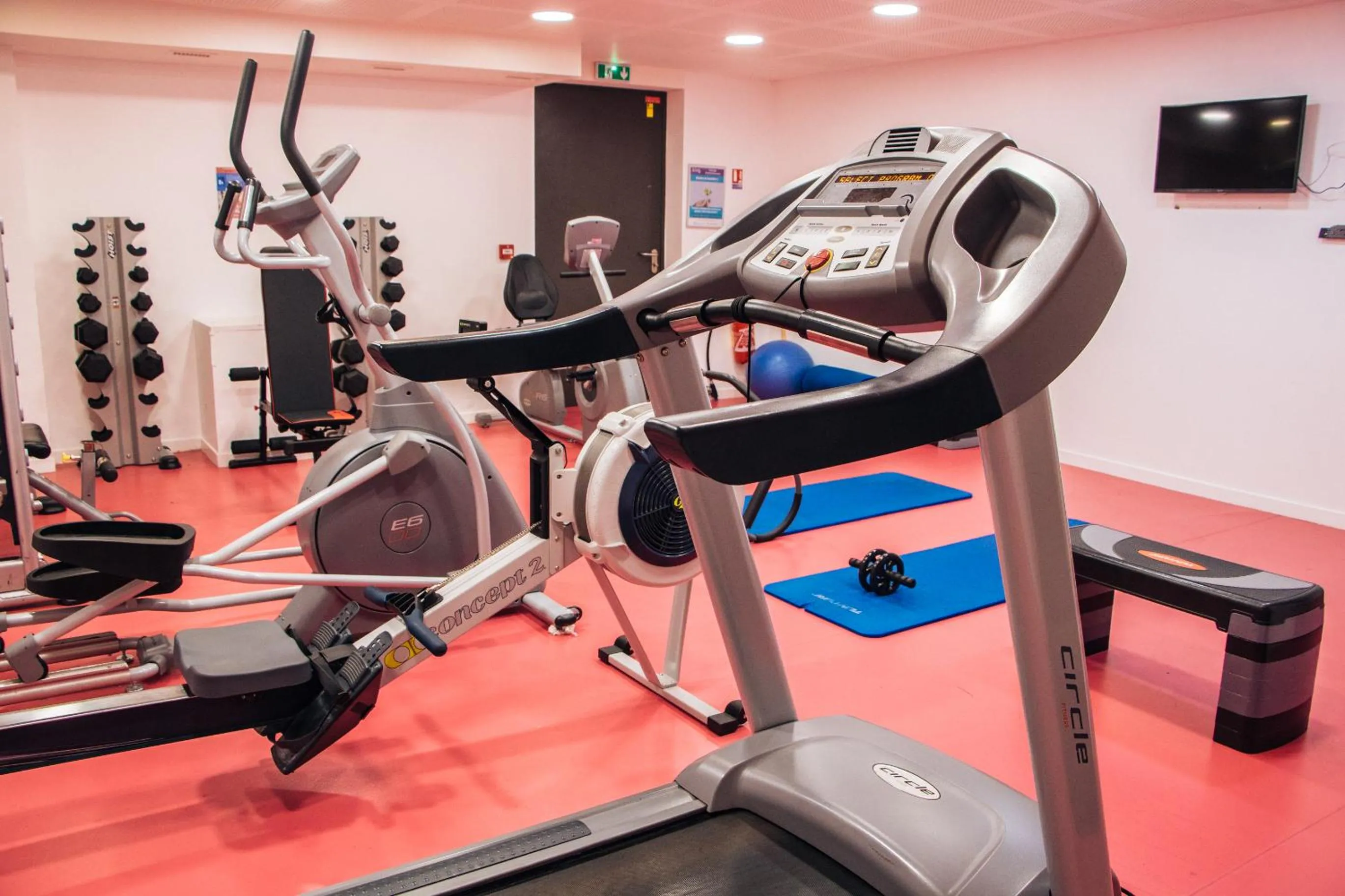 Fitness centre/facilities in Twenty Business Flats Villejuif Croizat