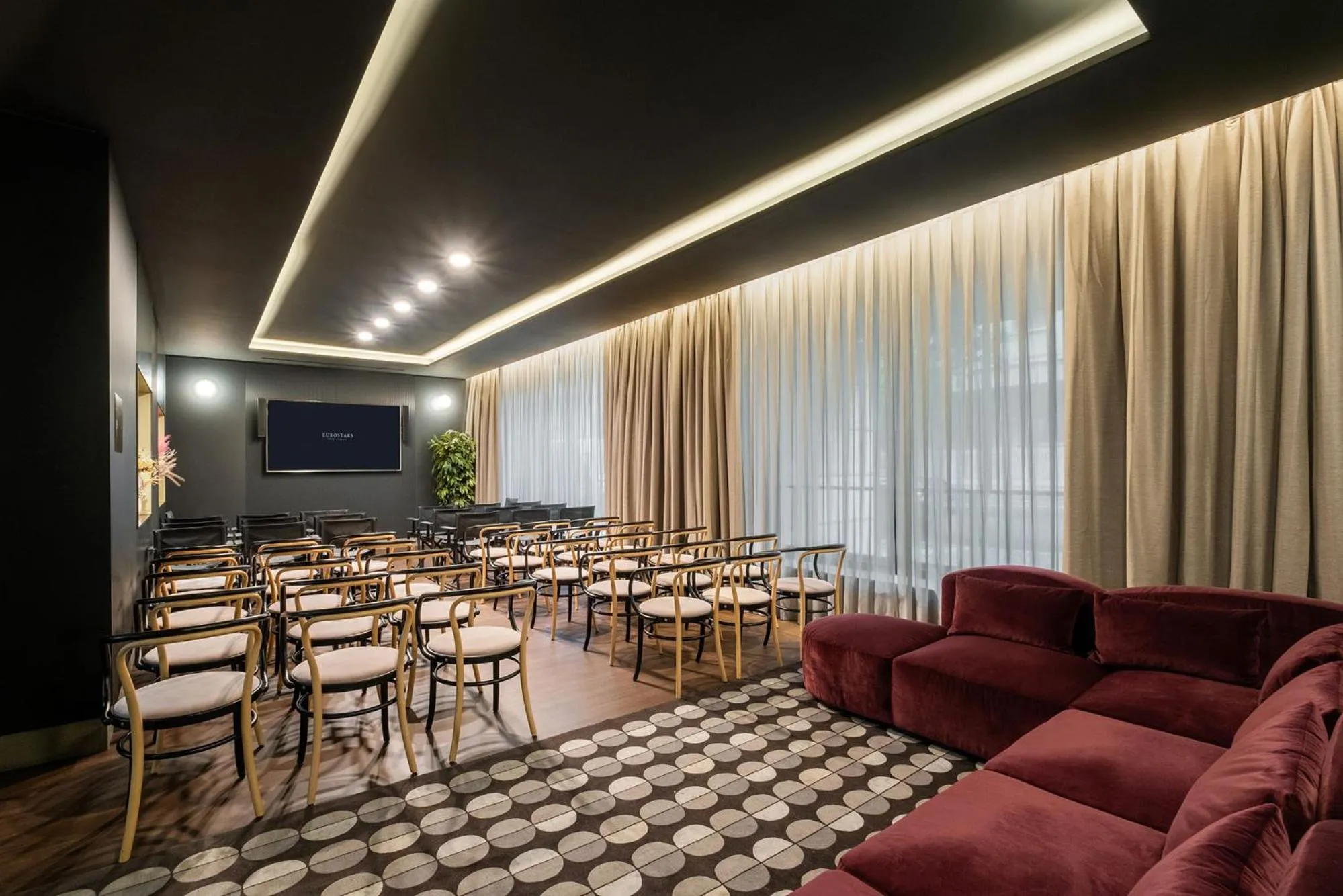 TV and multimedia in Eurostars Matera La Suite