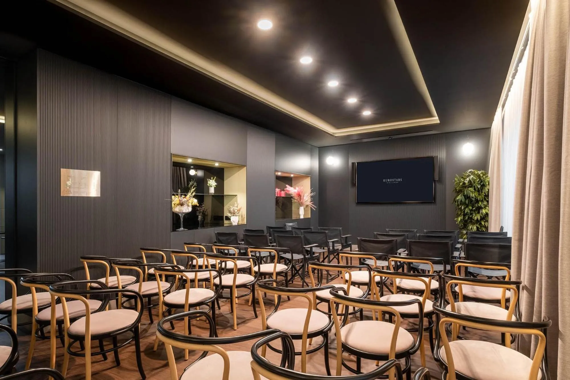 TV and multimedia in Eurostars Matera La Suite