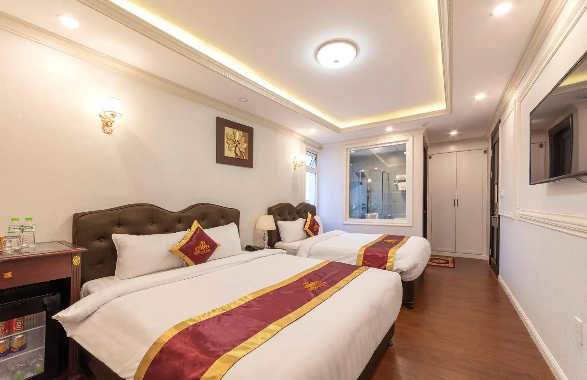 Photo of the whole room, Bed in Queen T&T Dalat Hotel Photo of the whole room, Bed in Queen T&T Dalat Hotel