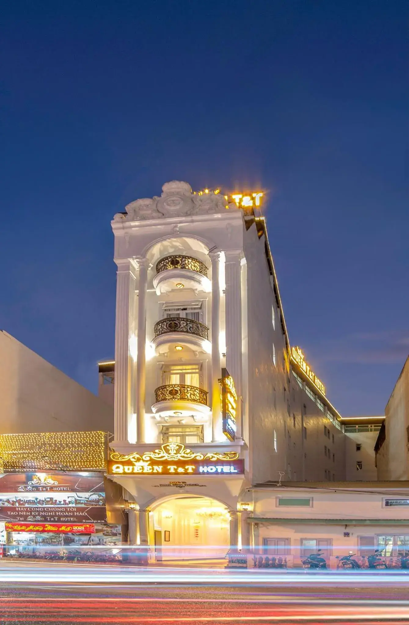 Property building in Queen T&T Dalat Hotel Property building in Queen T&T Dalat Hotel