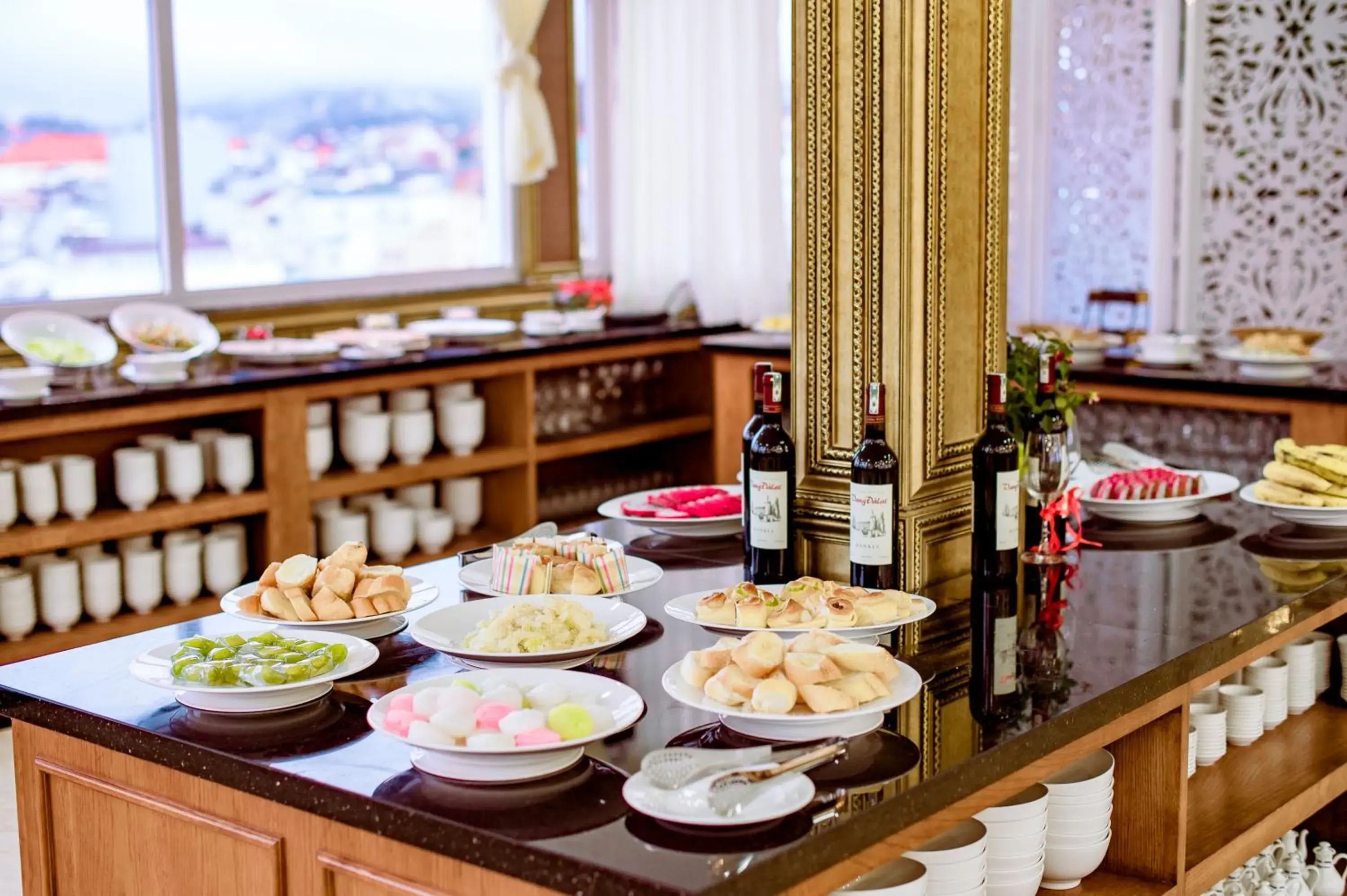 Restaurant/places to eat in Queen T&T Dalat Hotel Restaurant/places to eat in Queen T&T Dalat Hotel