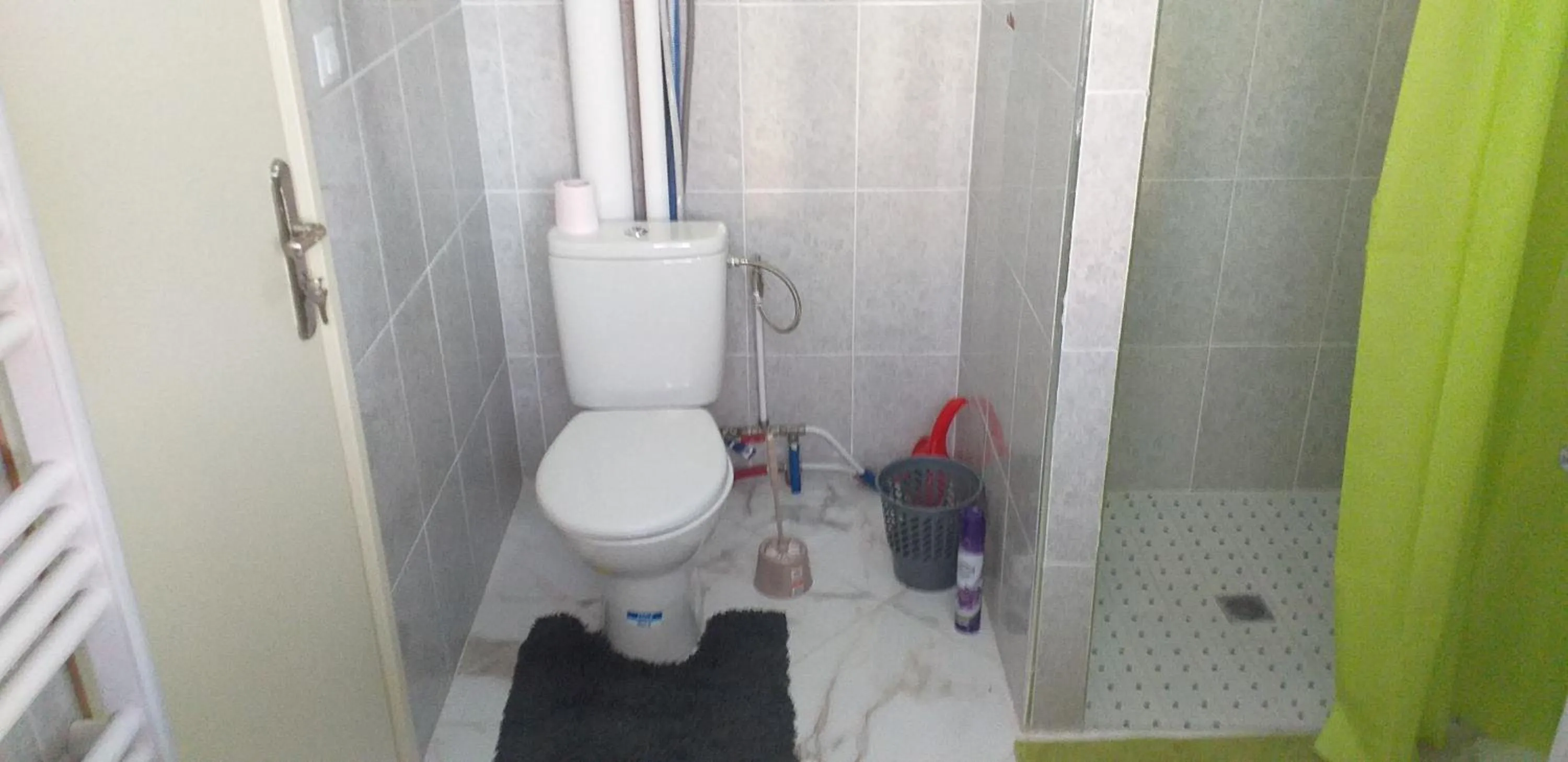 Bathroom in MAISON D’HÔTE LES TORTUES -