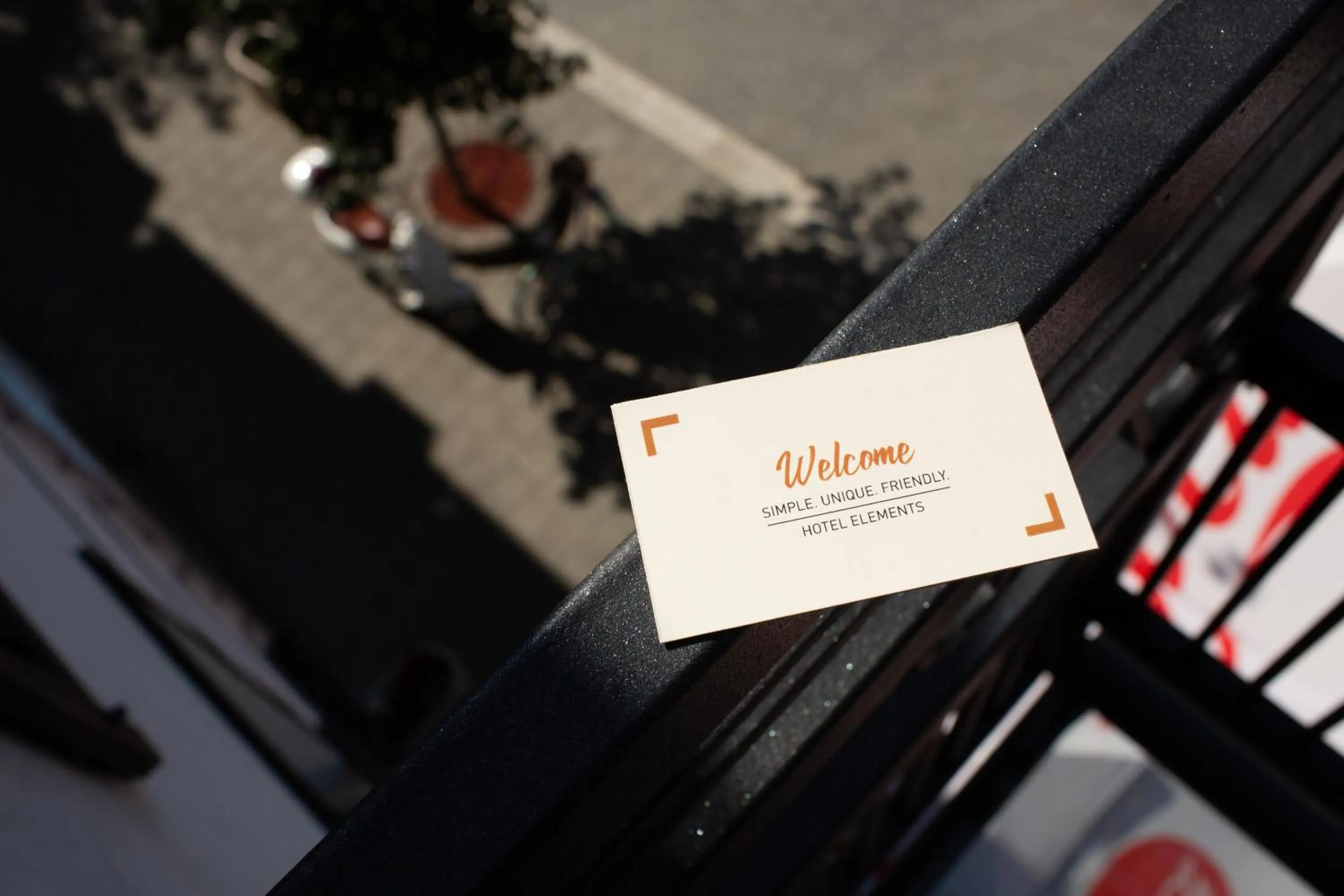 Logo/Certificate/Sign in Hotel Elements