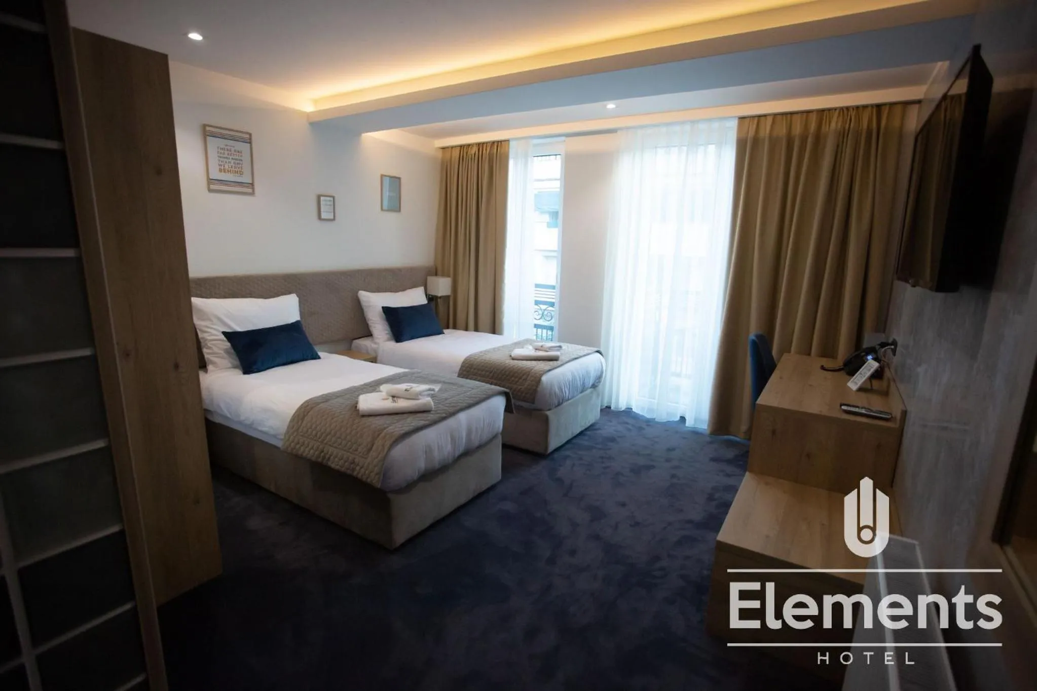 Bed in Hotel Elements