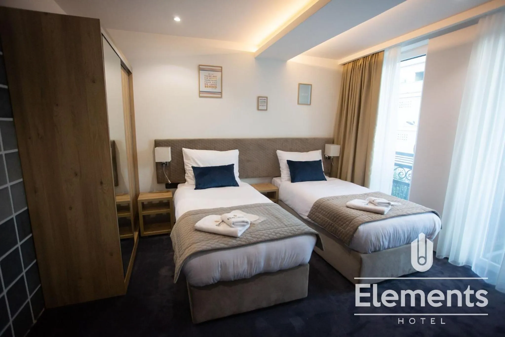 Bed in Hotel Elements