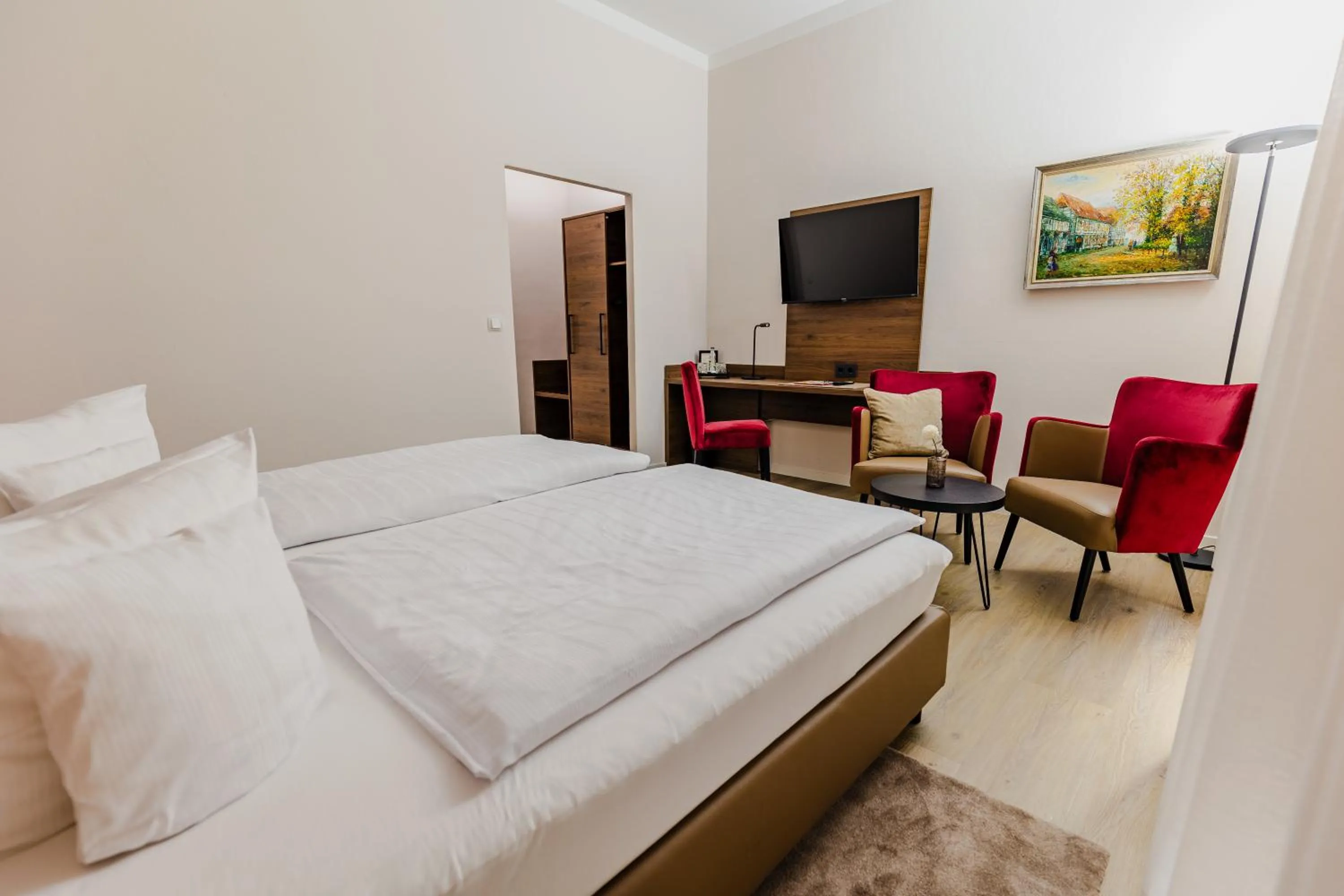 Photo of the whole room, Bed in Hotel zur Fürstabtei