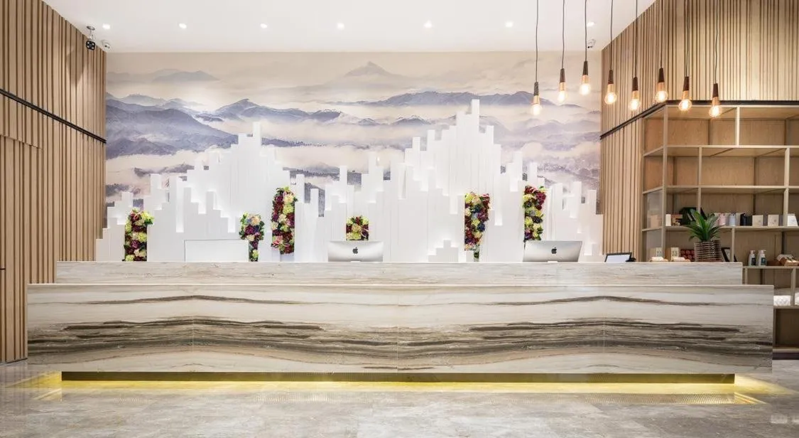 Atour Hotel Heyuan Wanlong