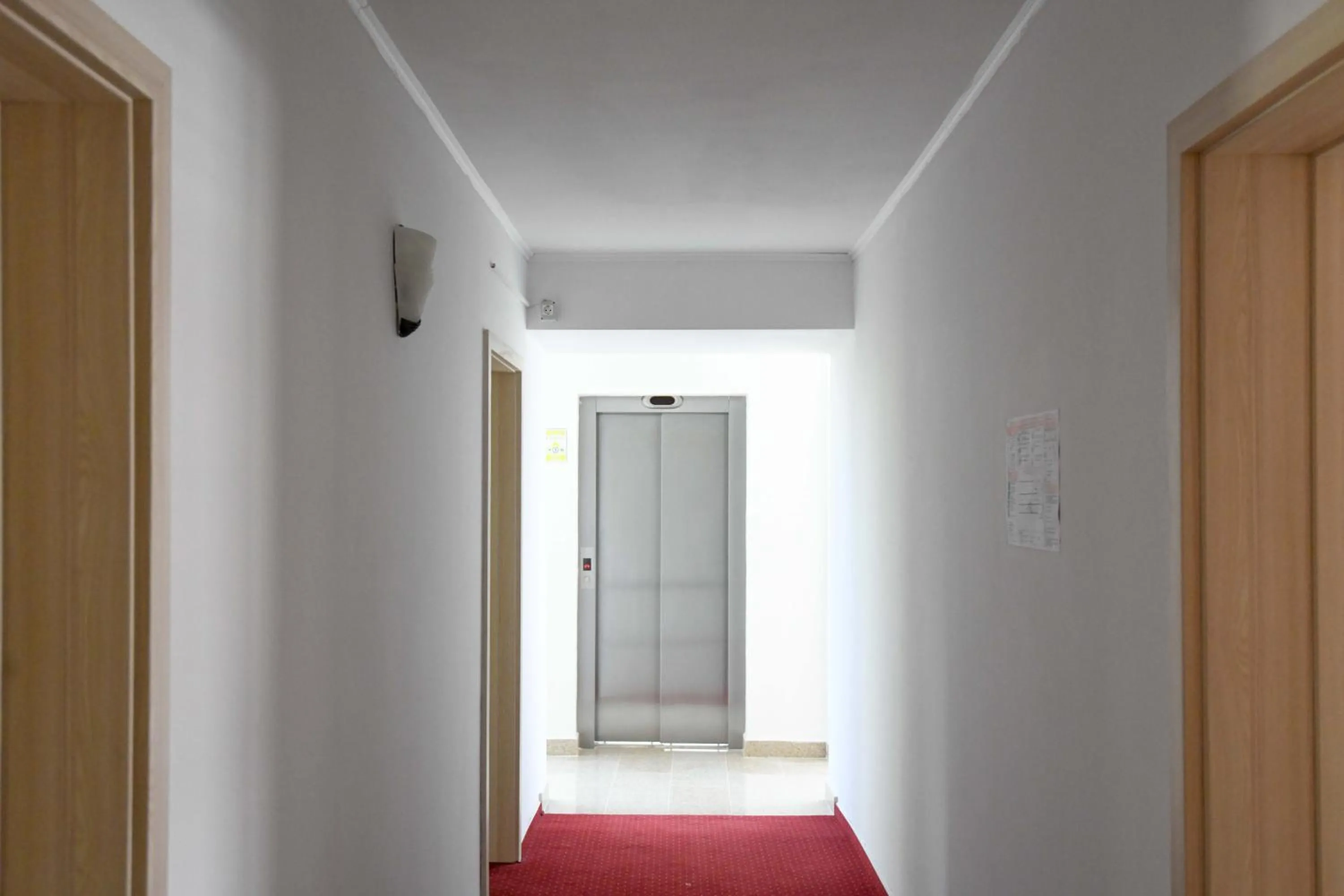 elevator in Hotel Rio