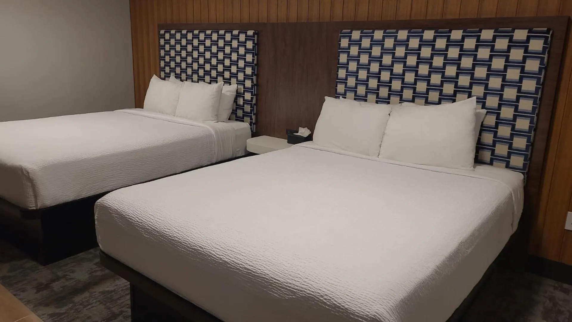 Bedroom, Bed in VIP Motel