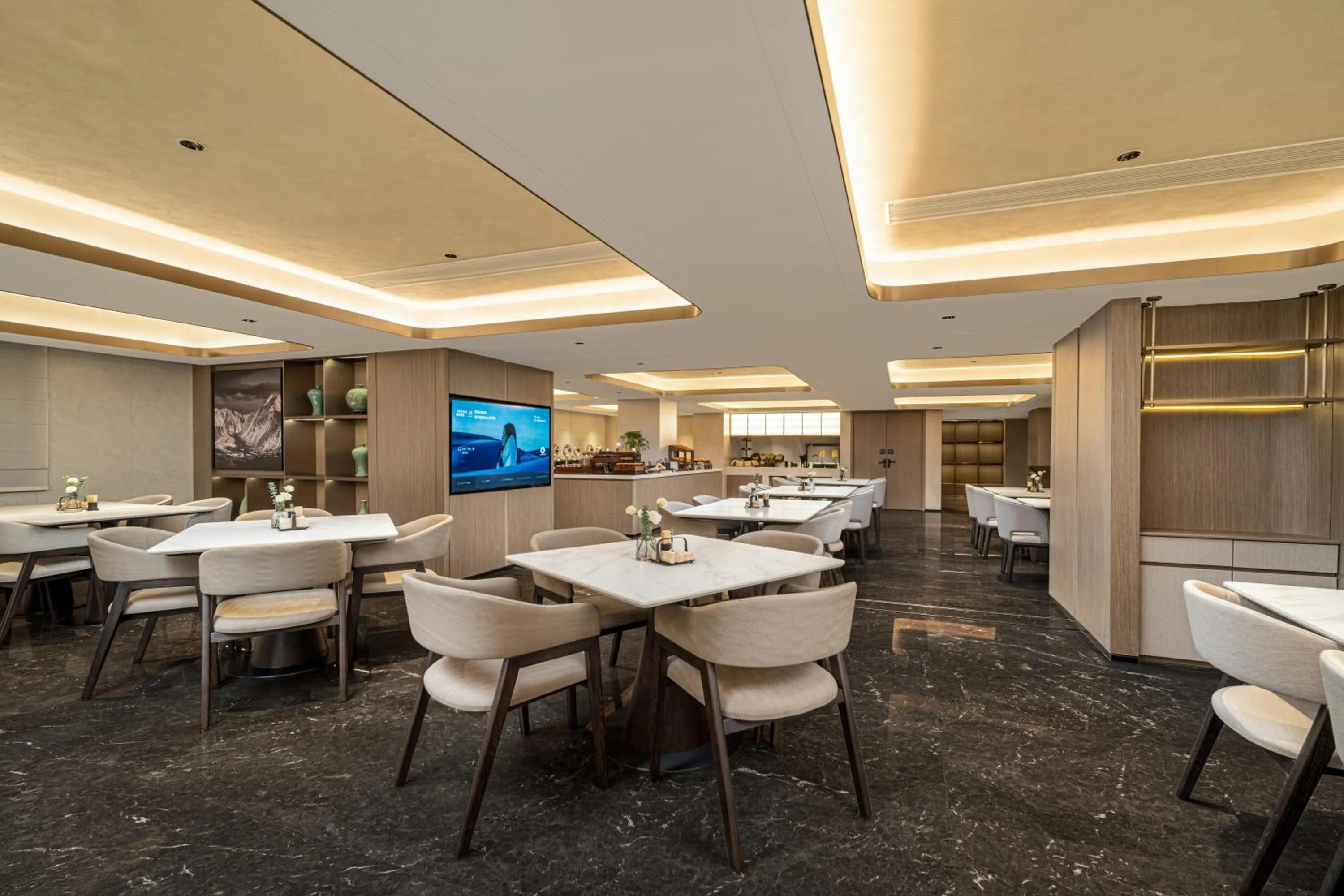 Restaurant/places to eat in Atour Hotel New International Expo Center Longyang Road Shanghai