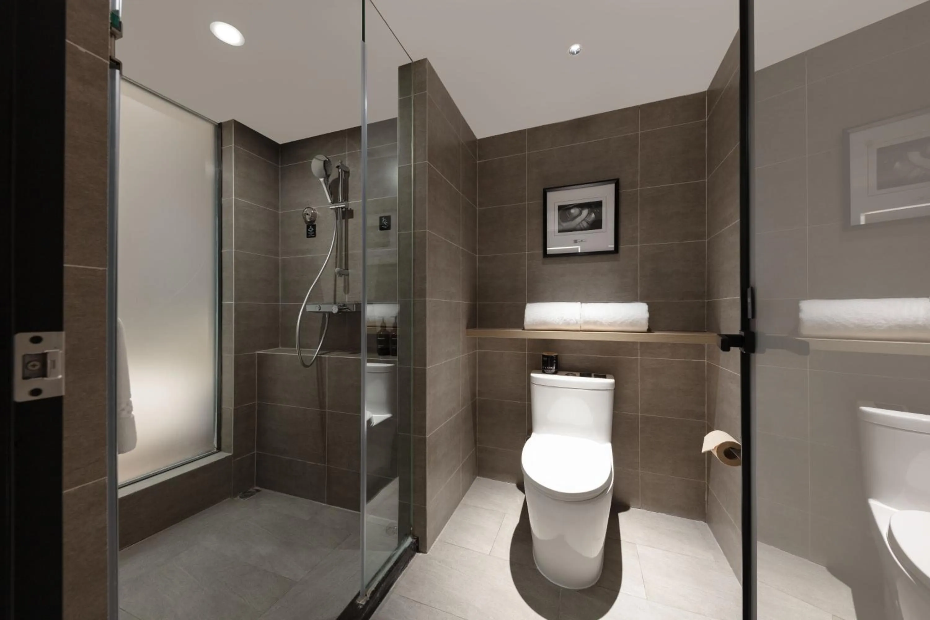 Shower in Atour Hotel New International Expo Center Longyang Road Shanghai