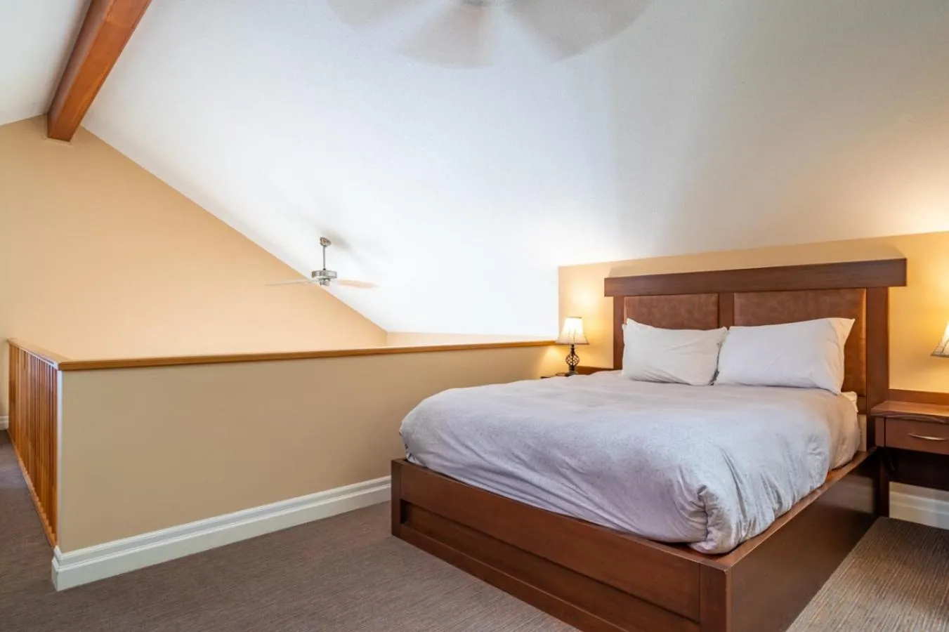 Bed in Halcyon Hot Springs Resort