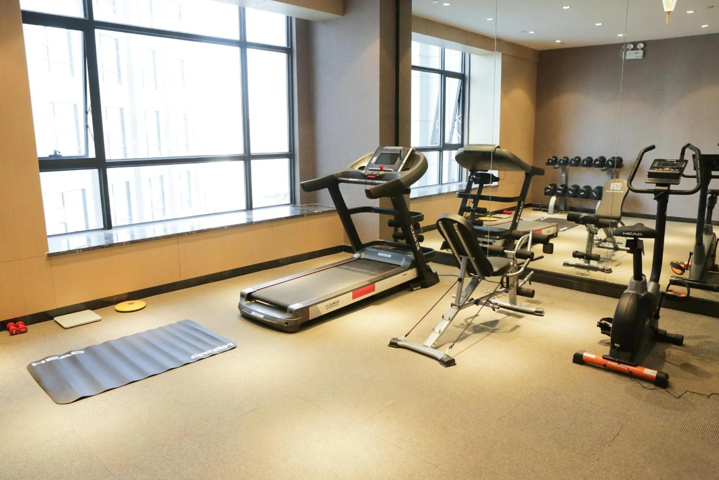 Atour Hotel High Speed Railway Station Maoming