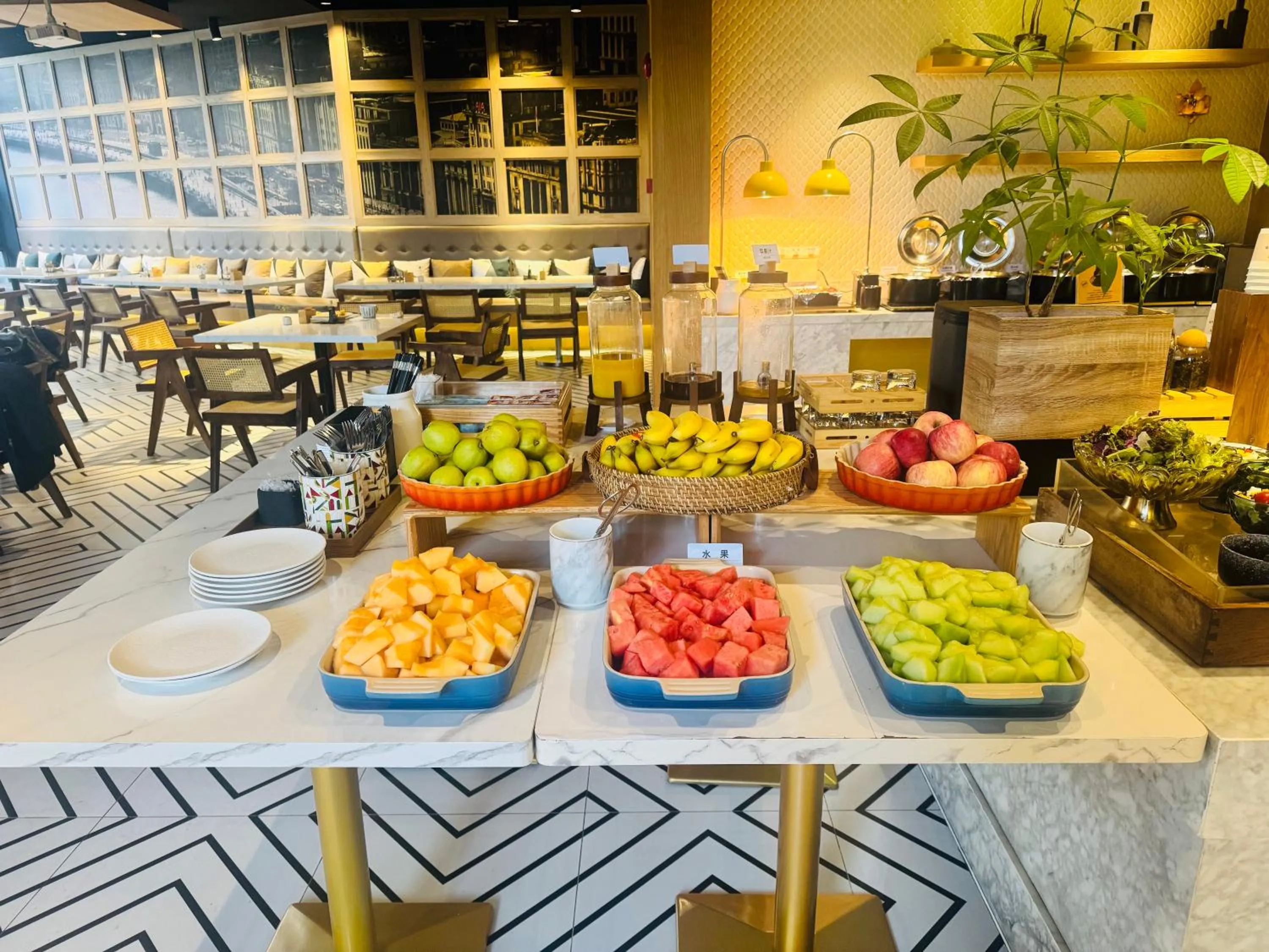 Restaurant/places to eat in Atour Hotel Hongqiao Hub National Exhibition Center Shanghai