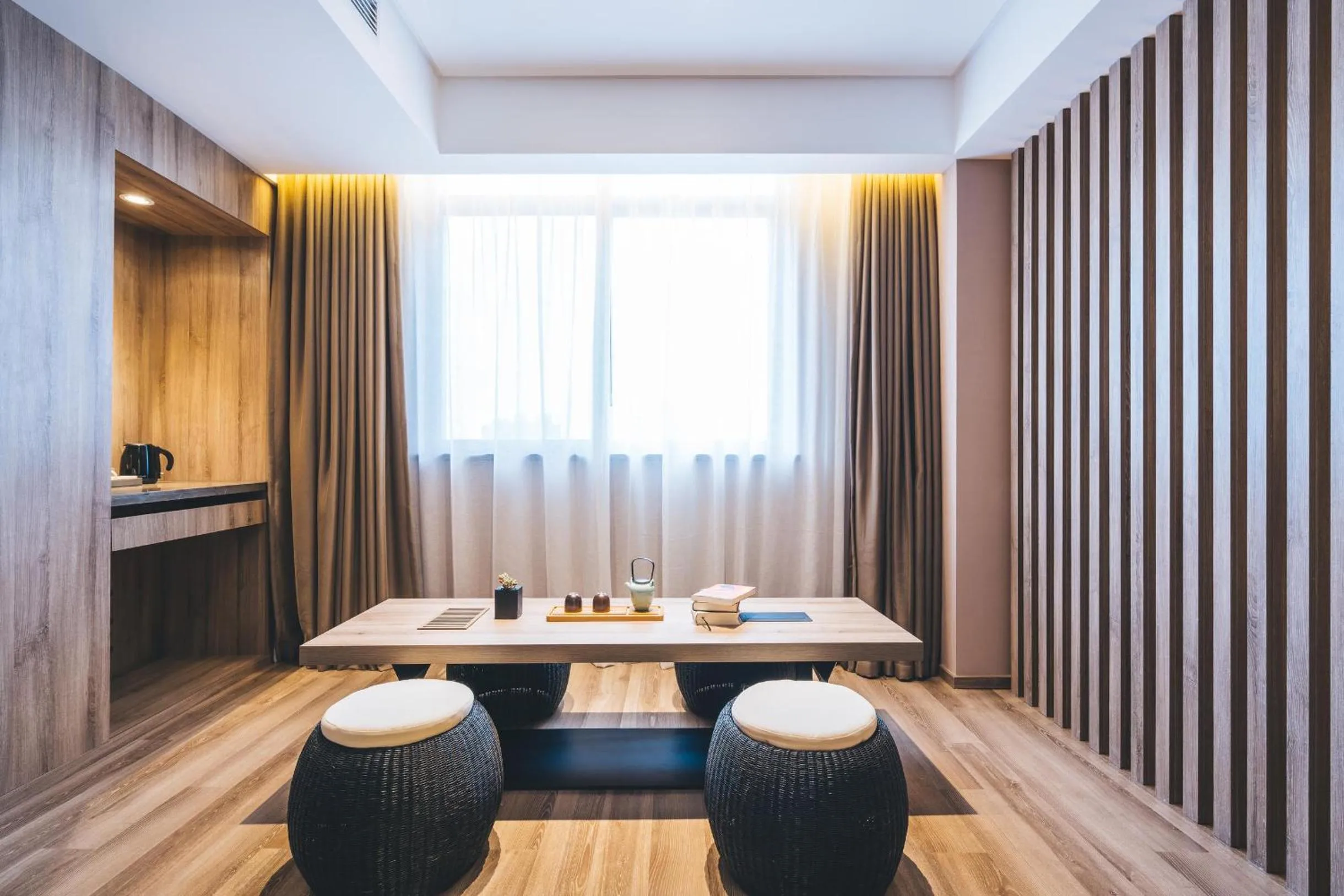 Atour Hotel Hongqiao Hub National Exhibition Center Shanghai