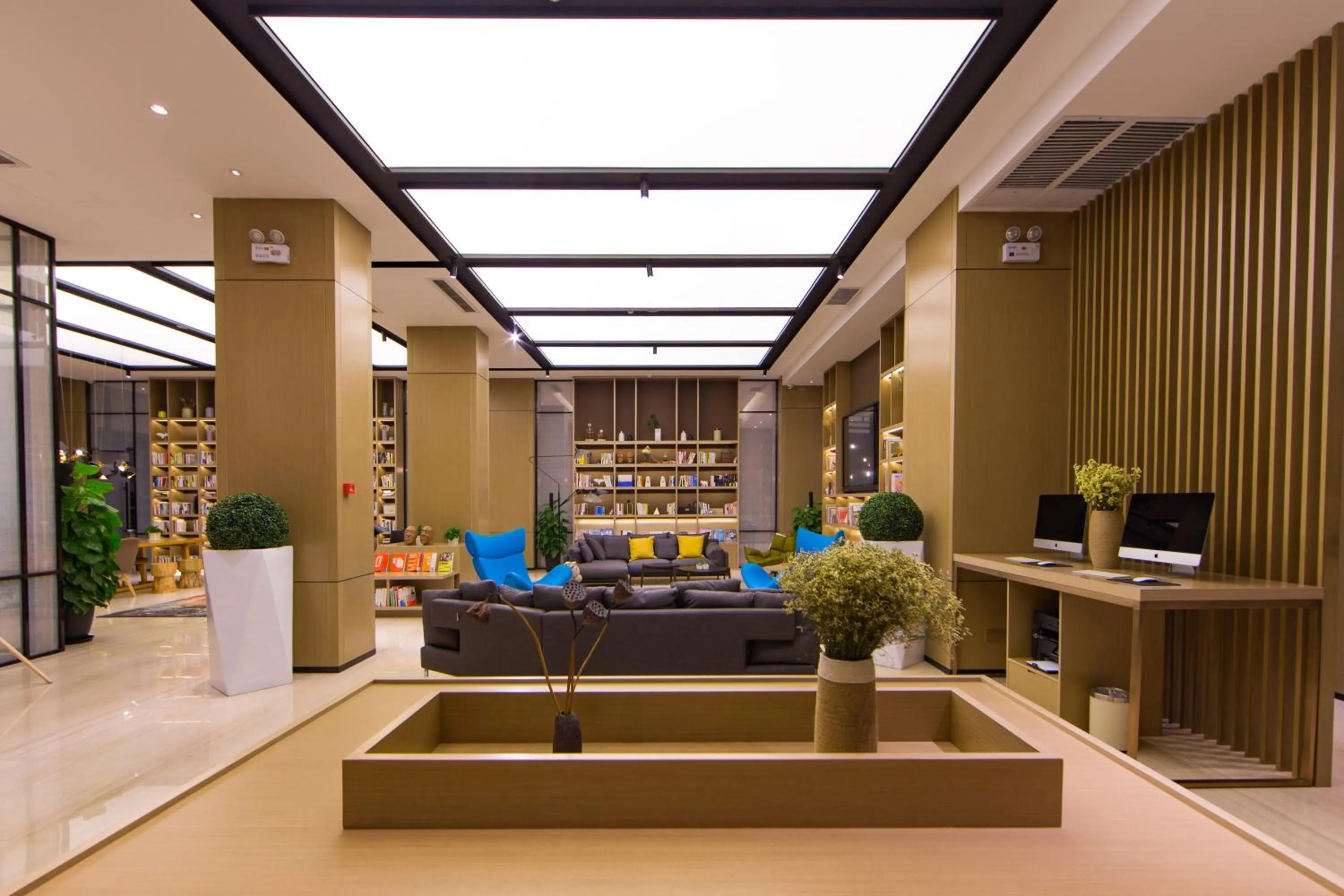 Lobby or reception in Atour Hotel Yingxiongshan Road Jinan