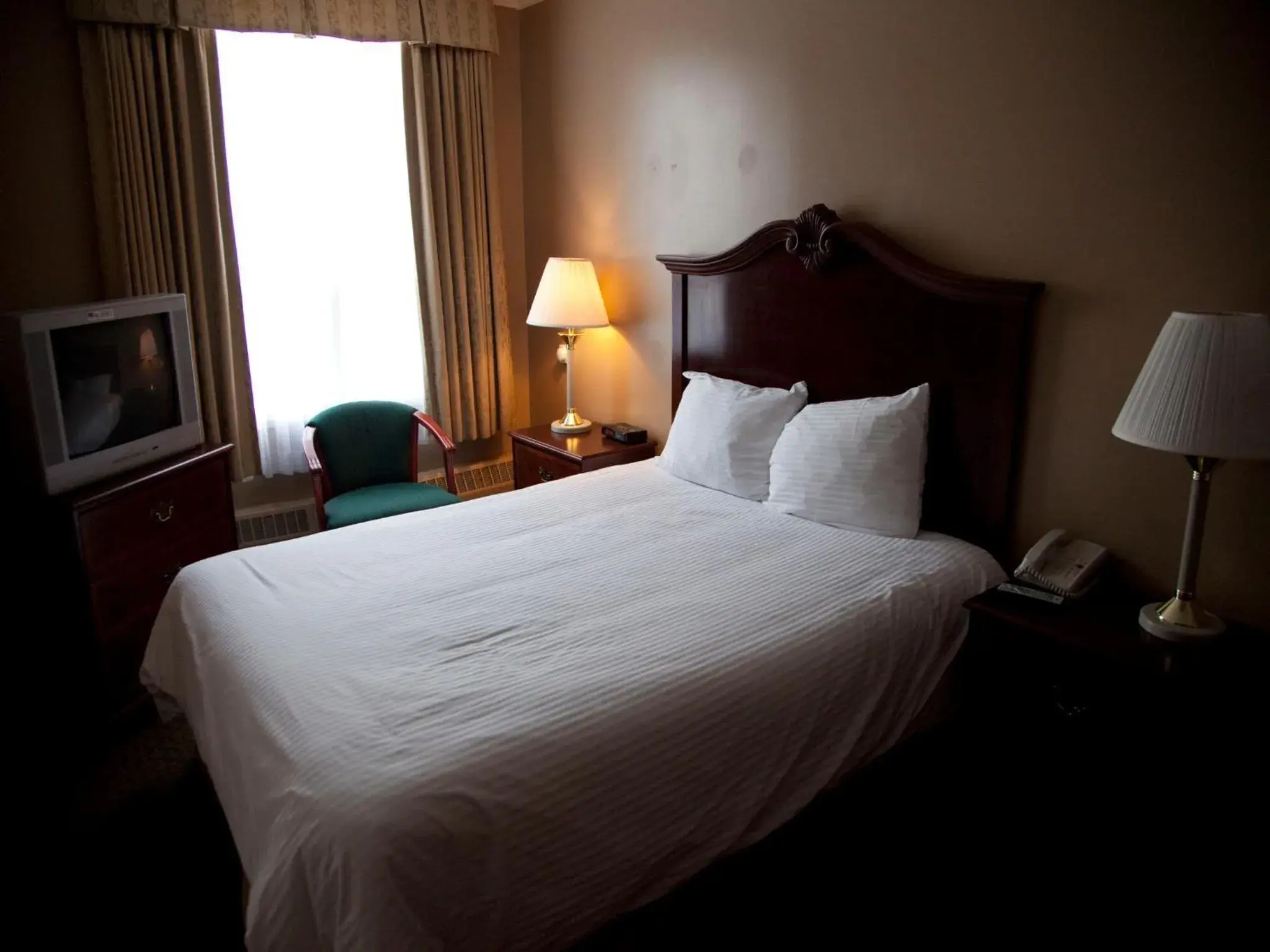 Queen Room in Hotel Senator Queen Room in Hotel Senator