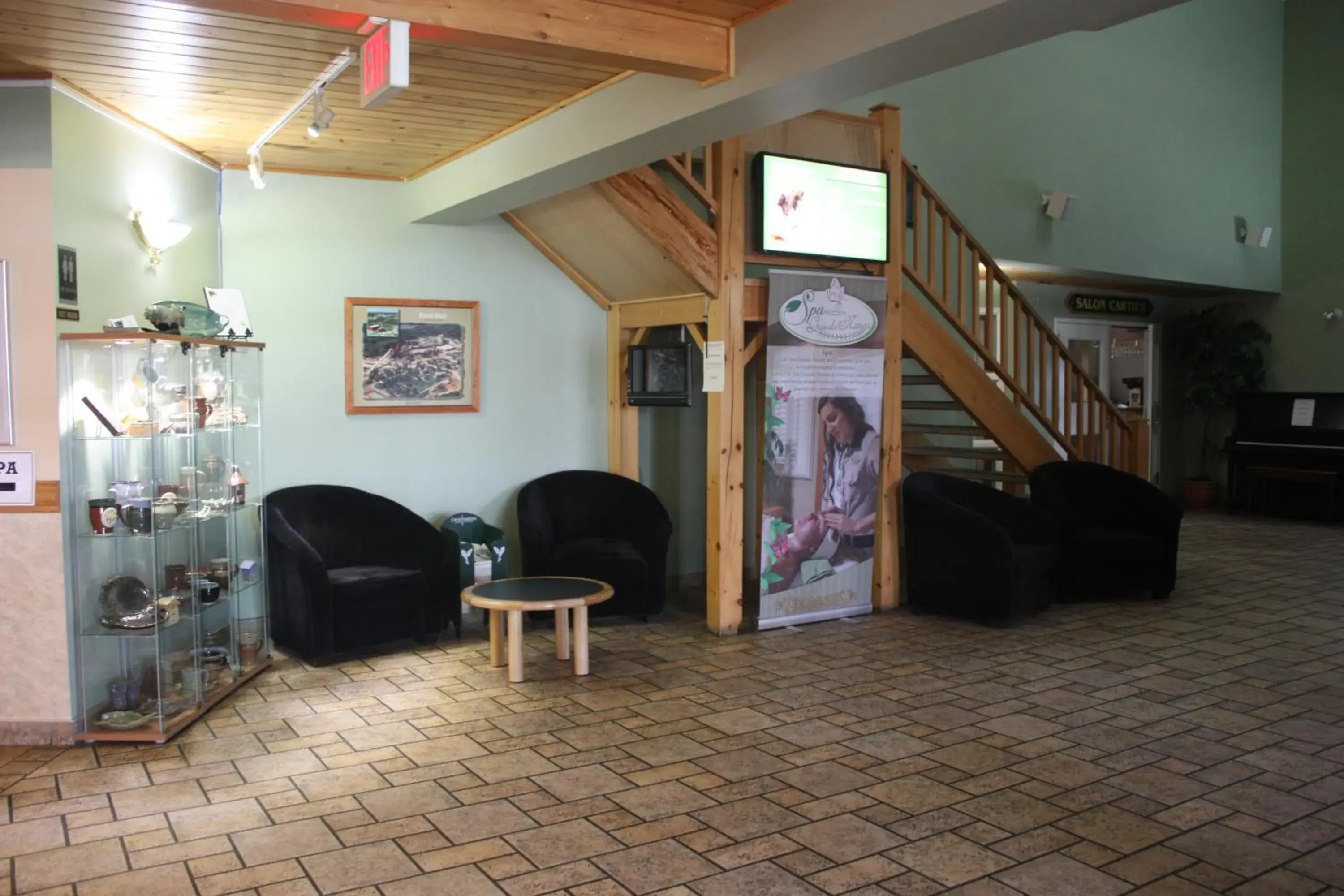 Lobby or reception in Cedar Meadows Resort & Spa, an Ascend Collection Resort Lobby or reception in Cedar Meadows Resort & Spa, an Ascend Collection Resort