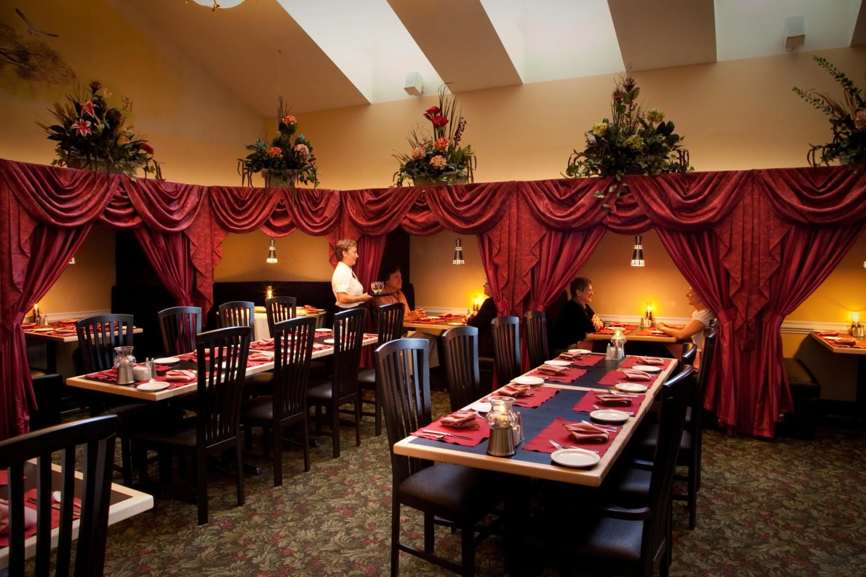 Restaurant/places to eat in Cedar Meadows Resort & Spa, an Ascend Collection Resort