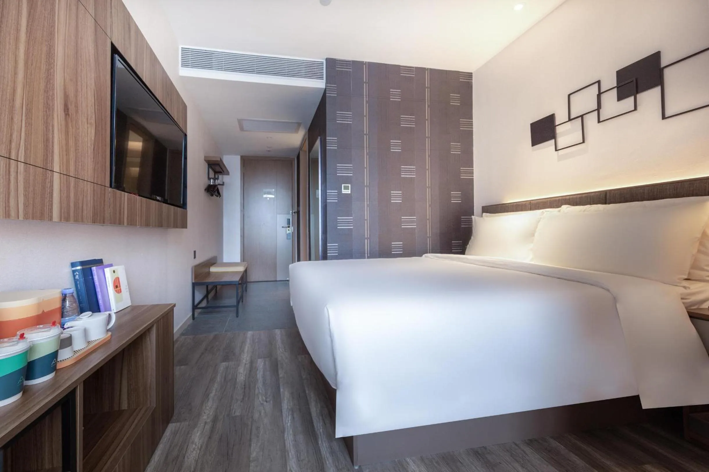 Bed in Atour Hotel X Nanshan Coastal City Shenzhen