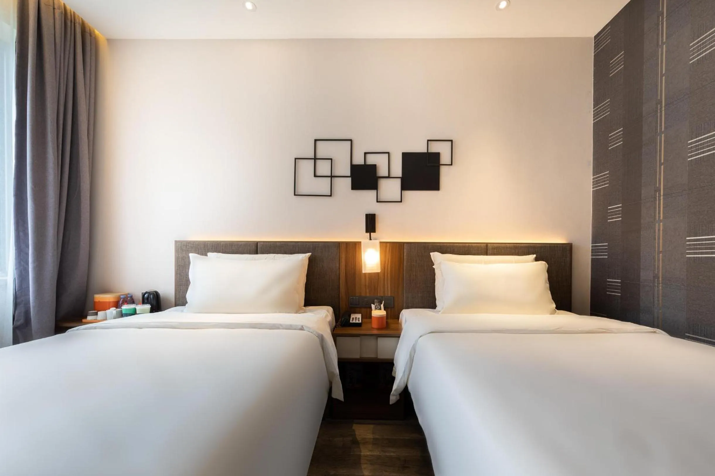 Bed in Atour Hotel X Nanshan Coastal City Shenzhen