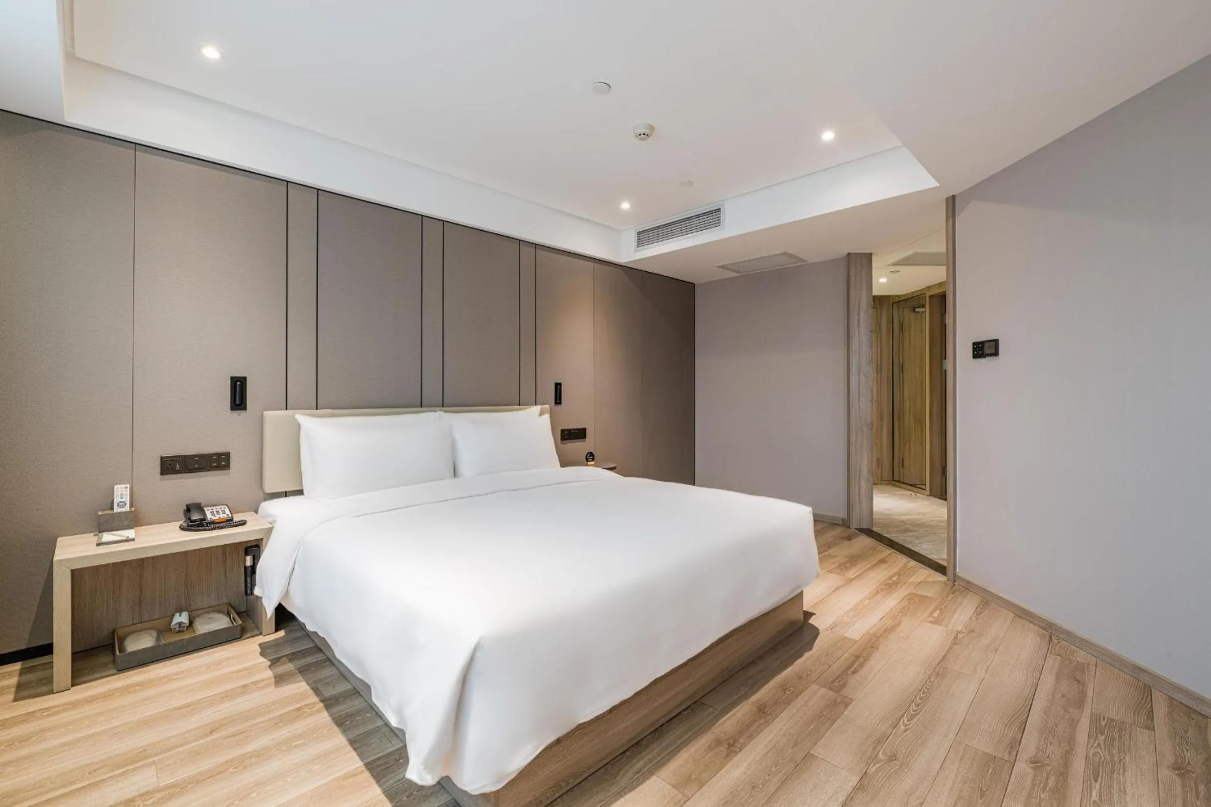 Bed in Atour Hotel Hailian Fuzhou