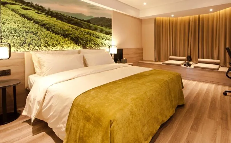 Bed in Atour Hotel Hailian Fuzhou