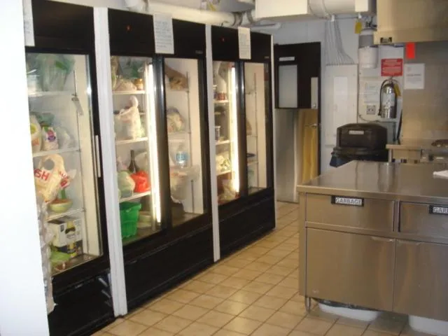 Kitchen or kitchenette in HI Vancouver Downtown - Hostel