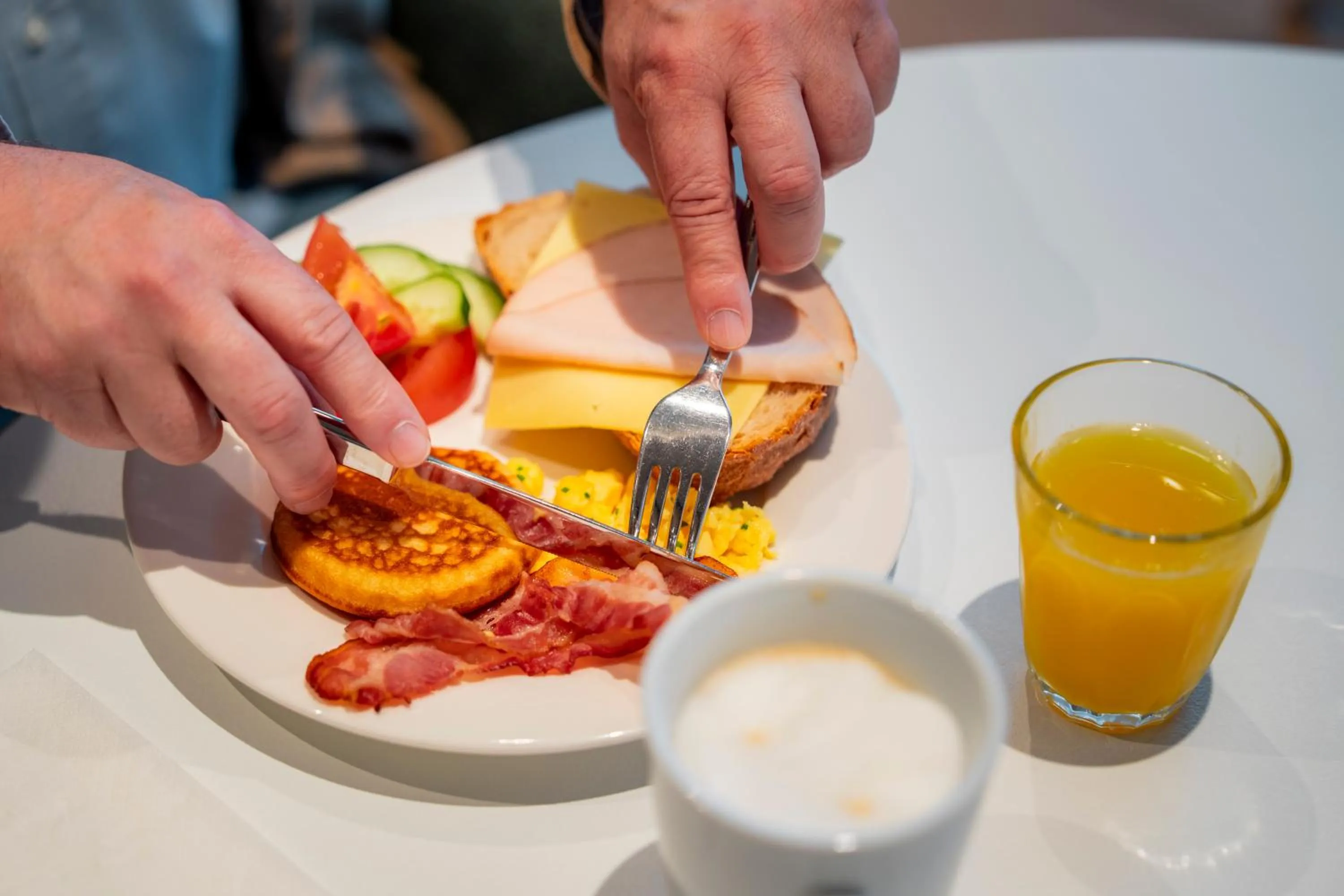 Restaurant/places to eat in Holiday Inn - Eindhoven Airport by IHG