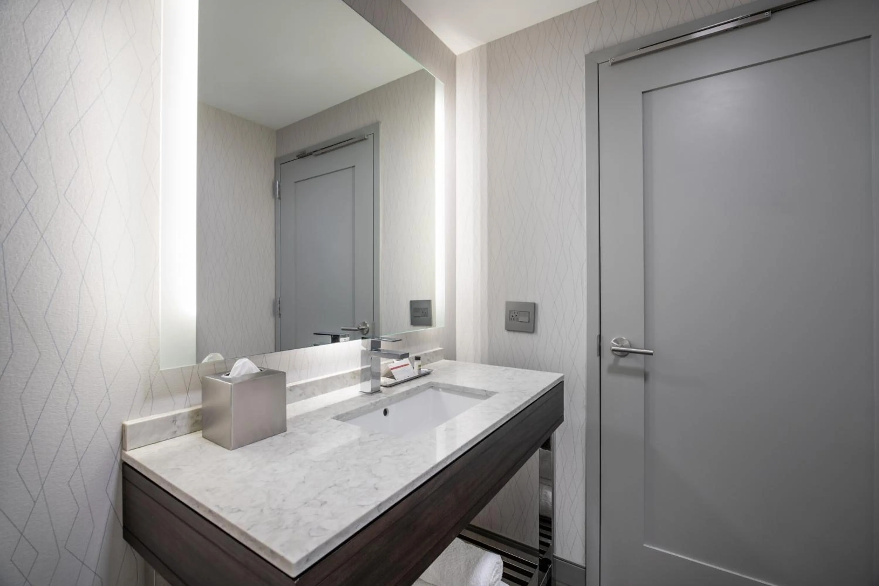 Photo of the whole room in Holiday Inn Express - Boston South - Quincy by IHG