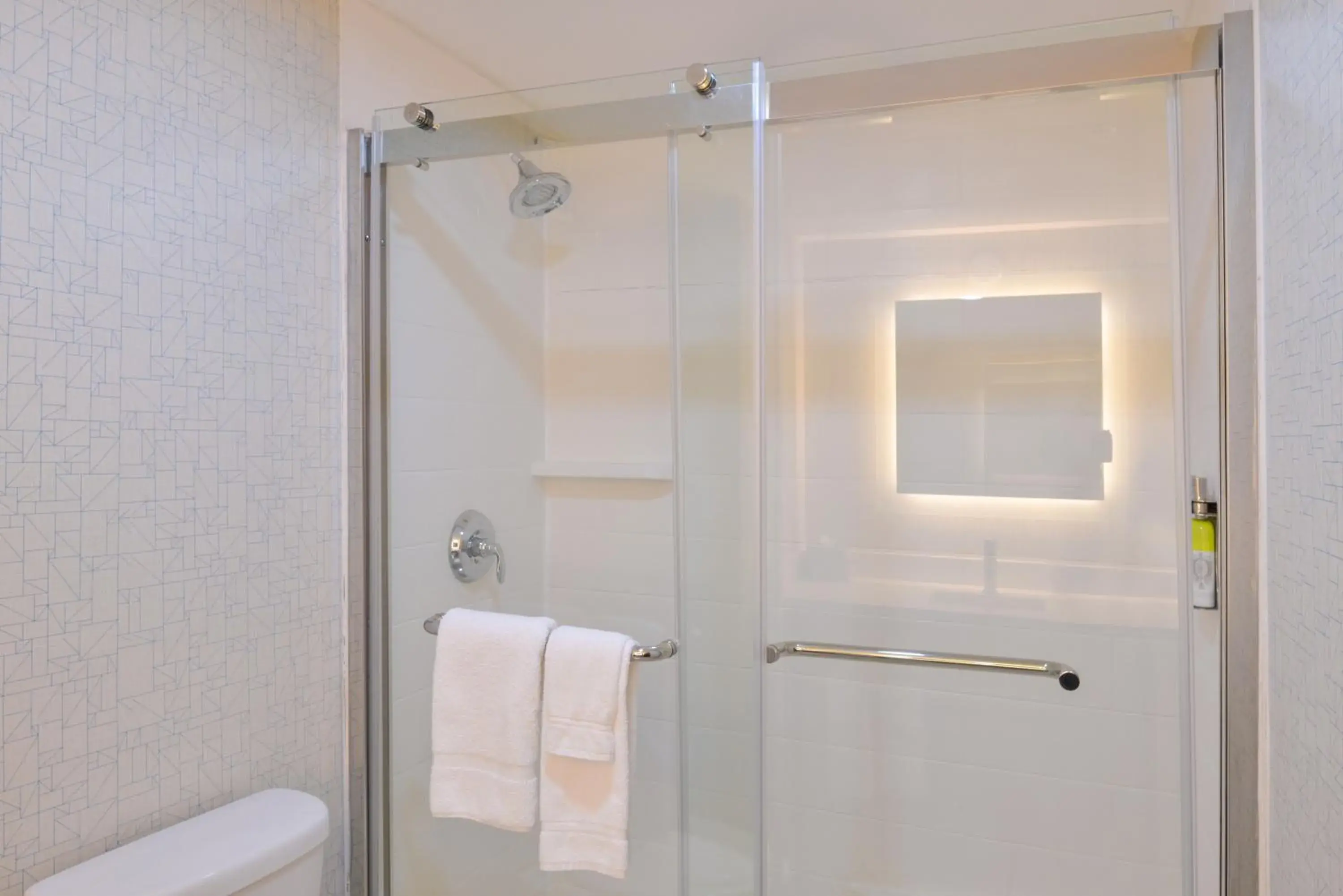 Standard King Room in Holiday Inn Express & Suites - Shreveport - Downtown by IHG Standard King Room in Holiday Inn Express & Suites - Shreveport - Downtown by IHG