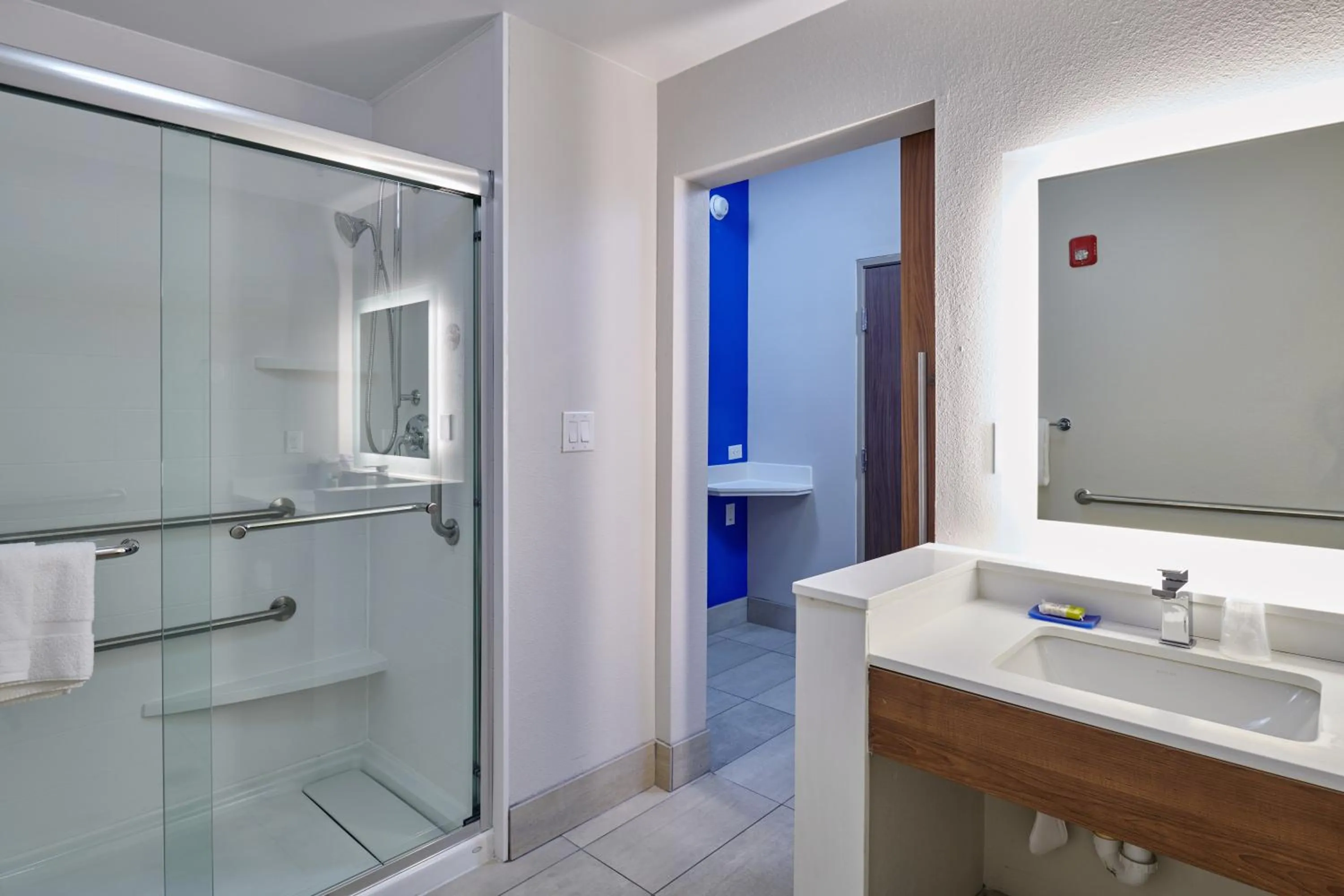 Bathroom in Holiday Inn Express & Suites El Paso - Sunland Park Area by IHG
