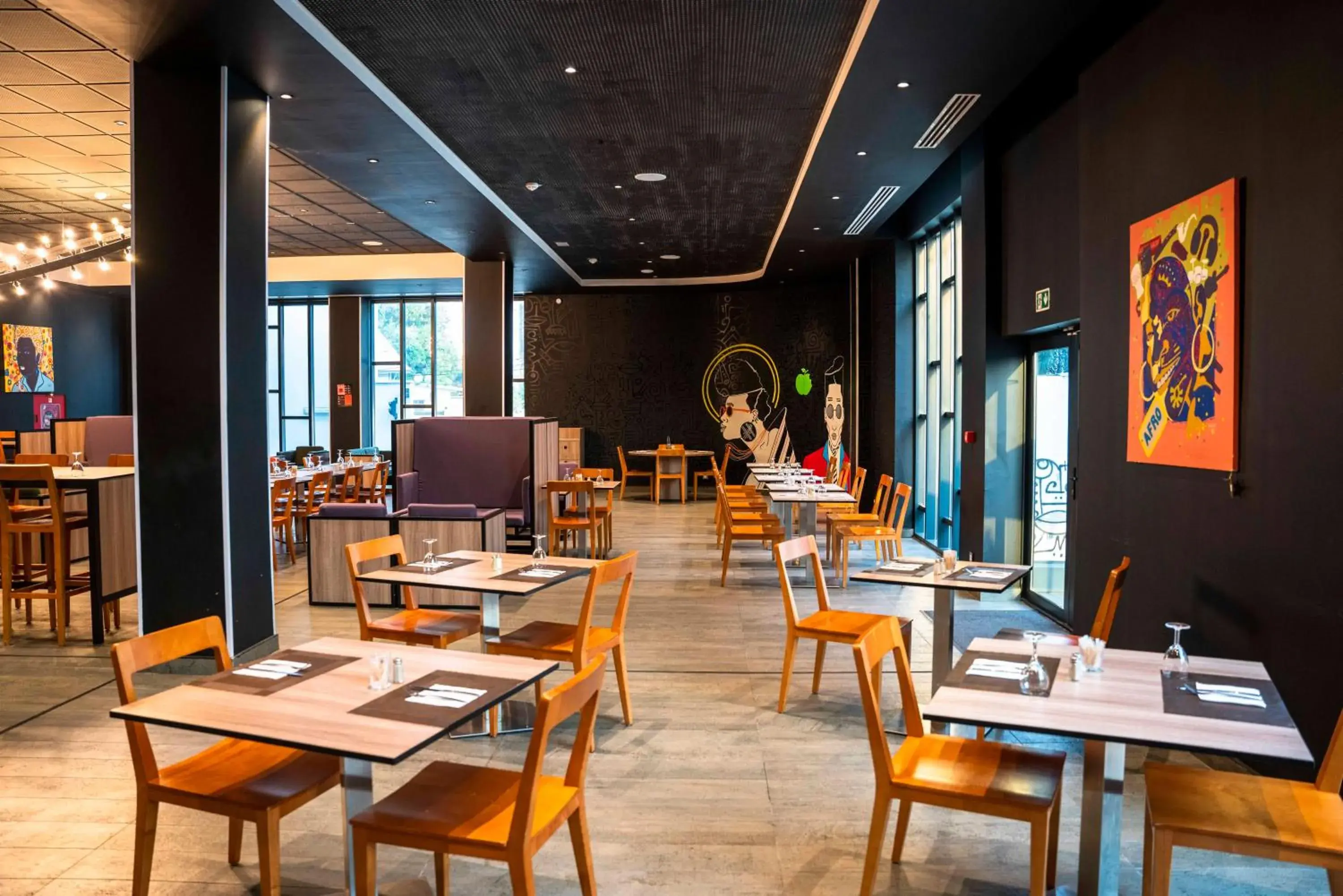 Restaurant/places to eat in ONOMO Hotel Douala Restaurant/places to eat in ONOMO Hotel Douala