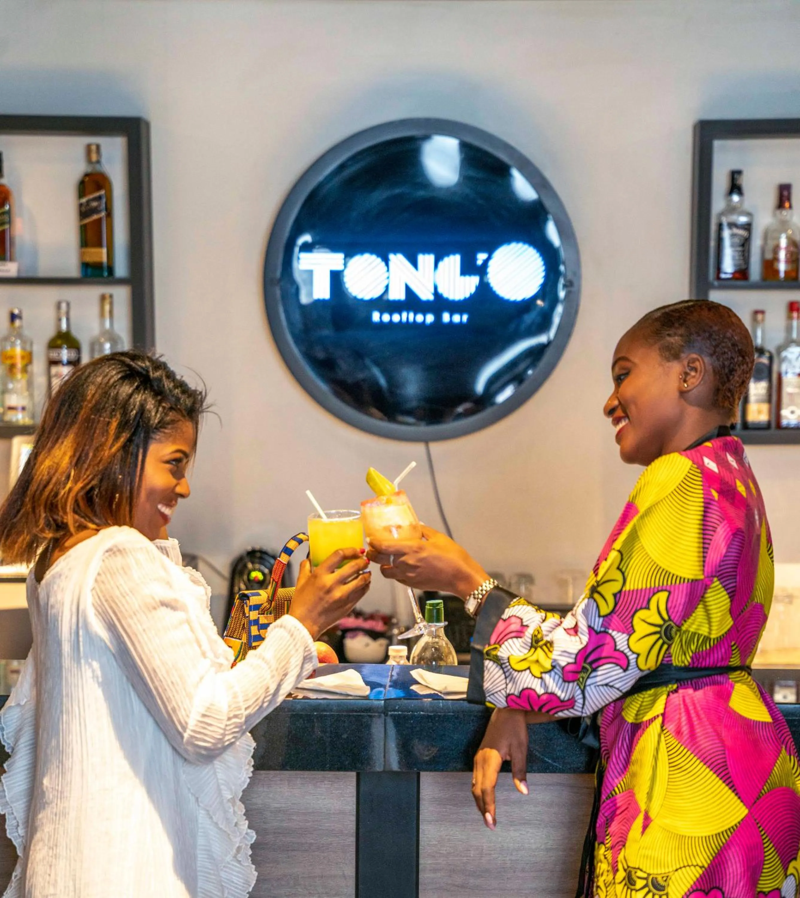 Lounge or bar in ONOMO Hotel Douala