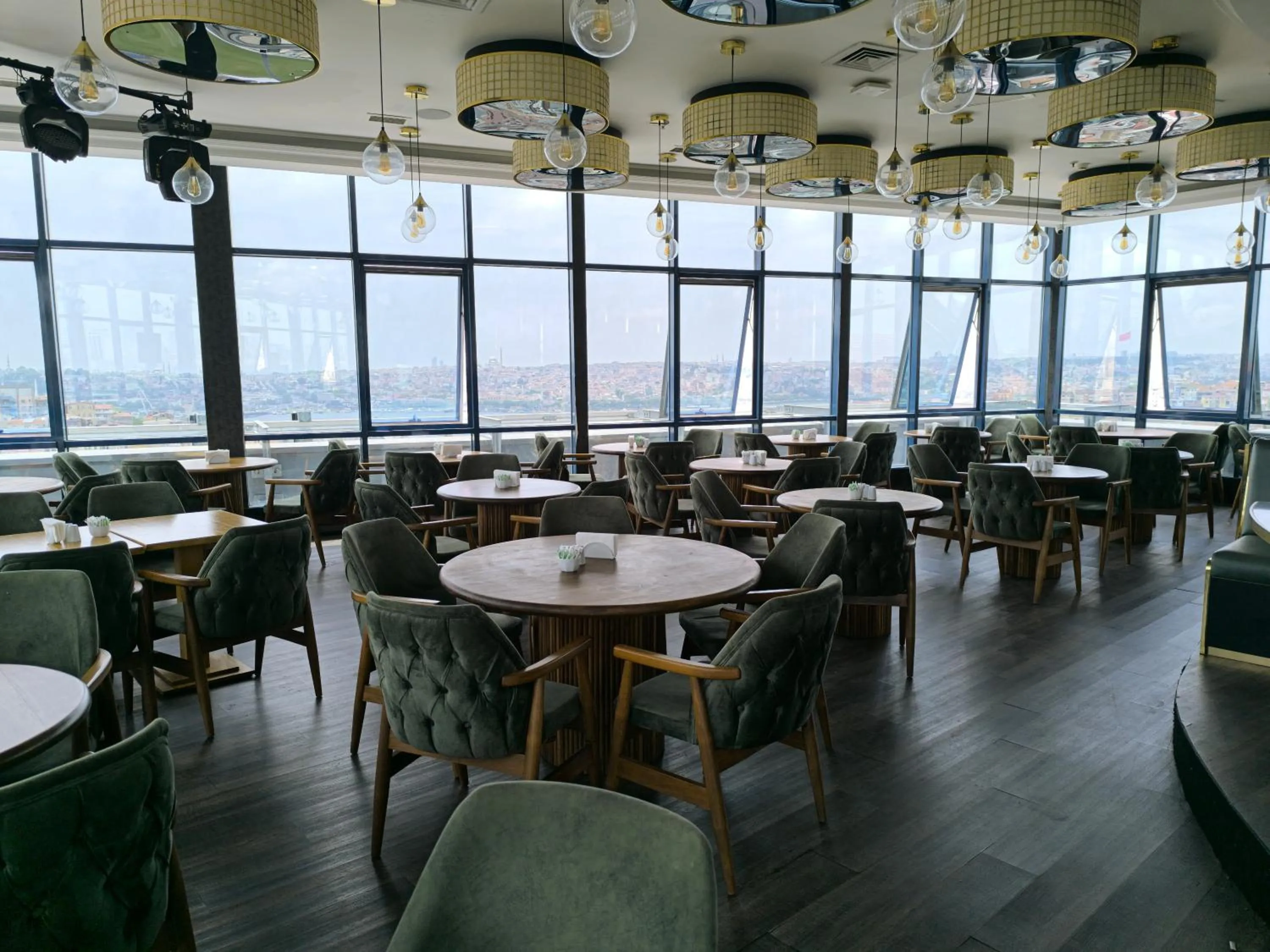 Restaurant/places to eat in Euro Plaza Hotel - Taksim Pera