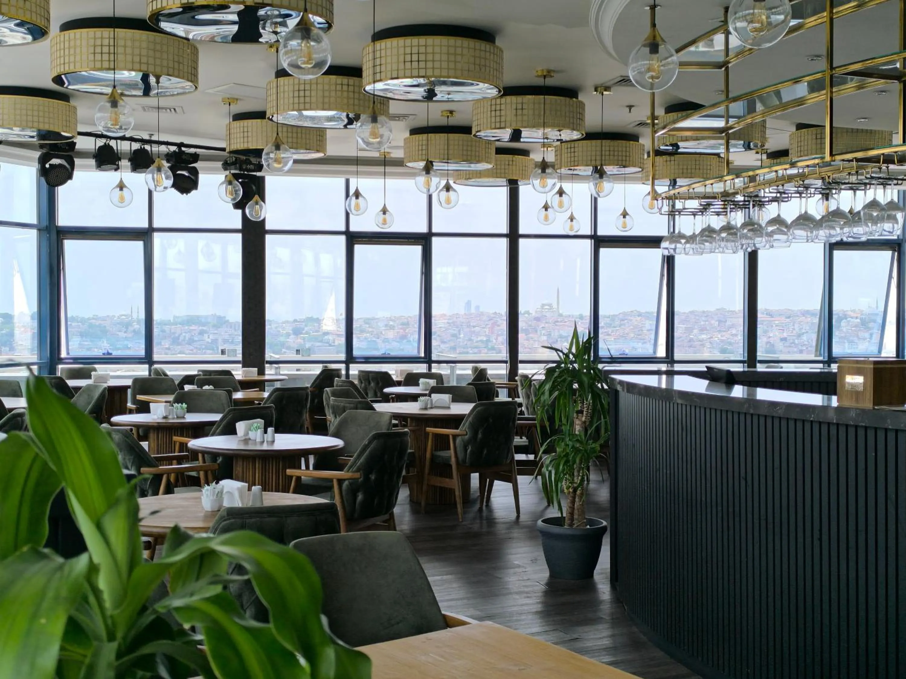 Restaurant/places to eat in Euro Plaza Hotel - Taksim Pera
