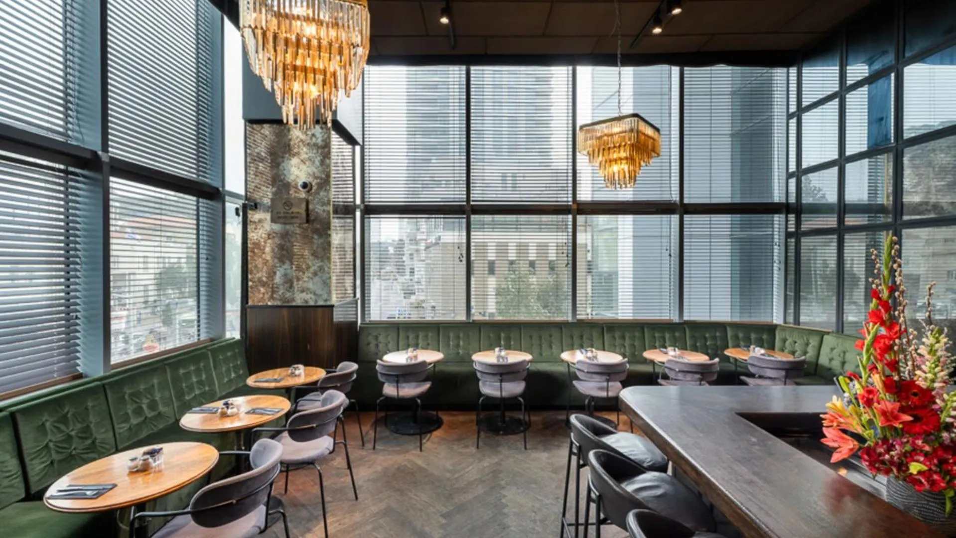 Breakfast in Bachar House - FATTAL COLORS