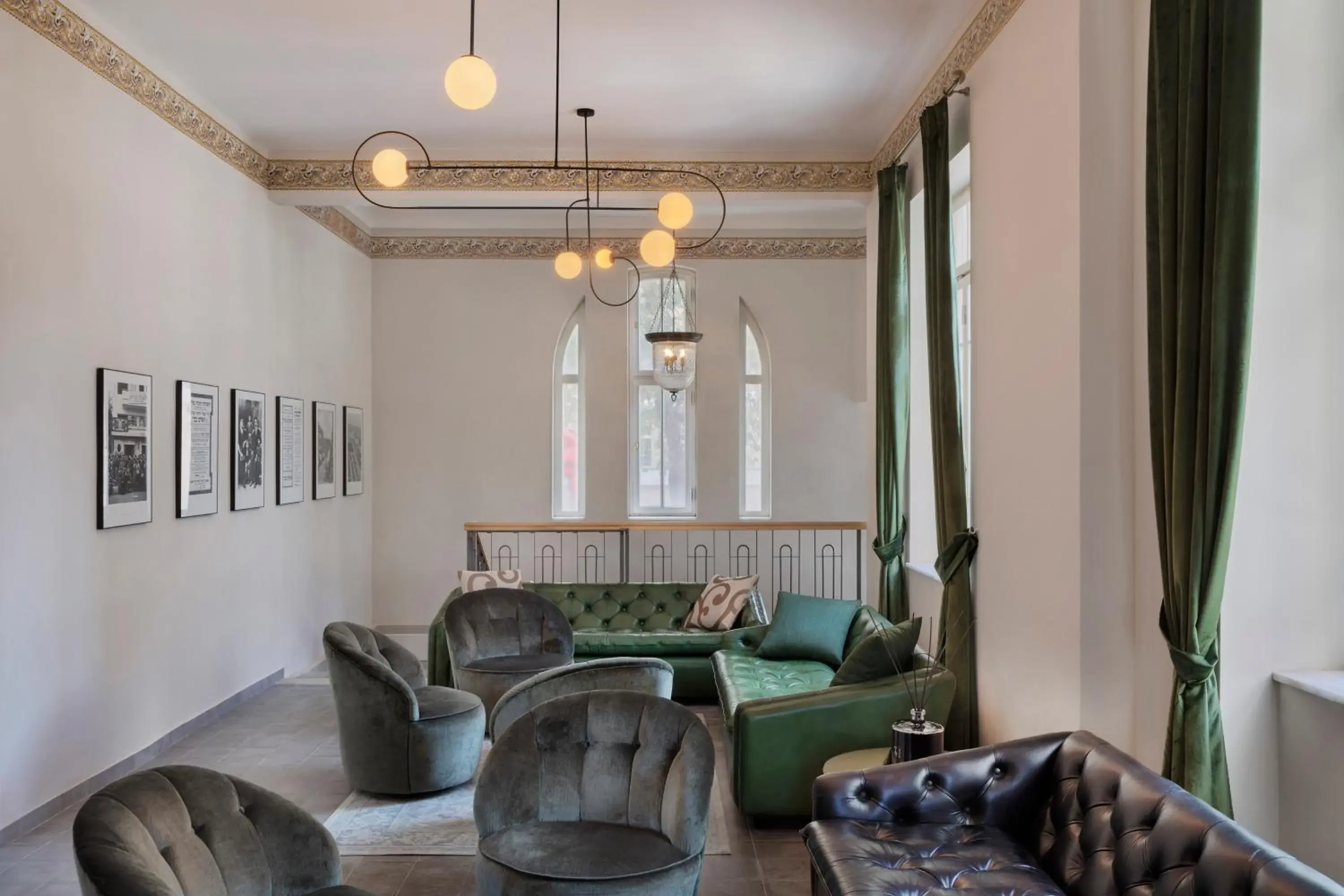 Lounge or bar in Bachar House Lounge or bar in Bachar House