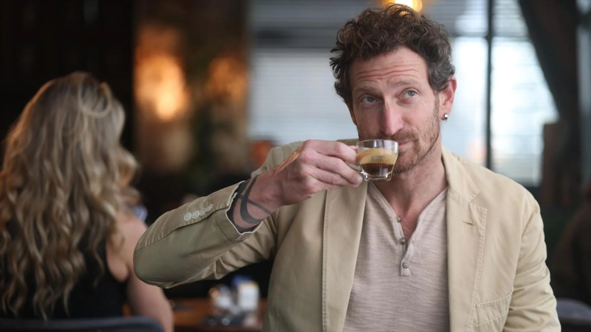 Coffee/tea facilities in Bachar House - FATTAL COLORS