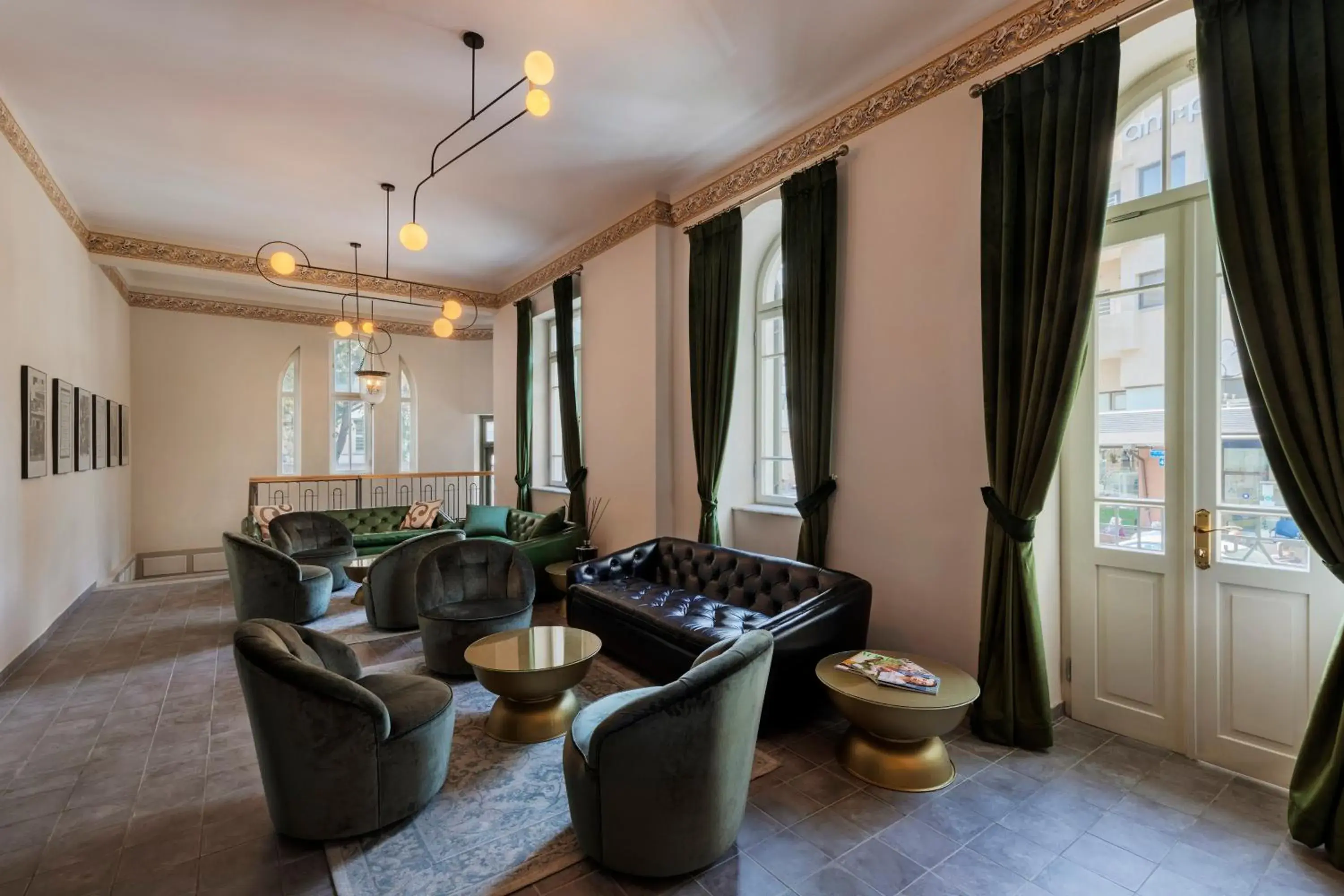 Lounge or bar in Bachar House Lounge or bar in Bachar House