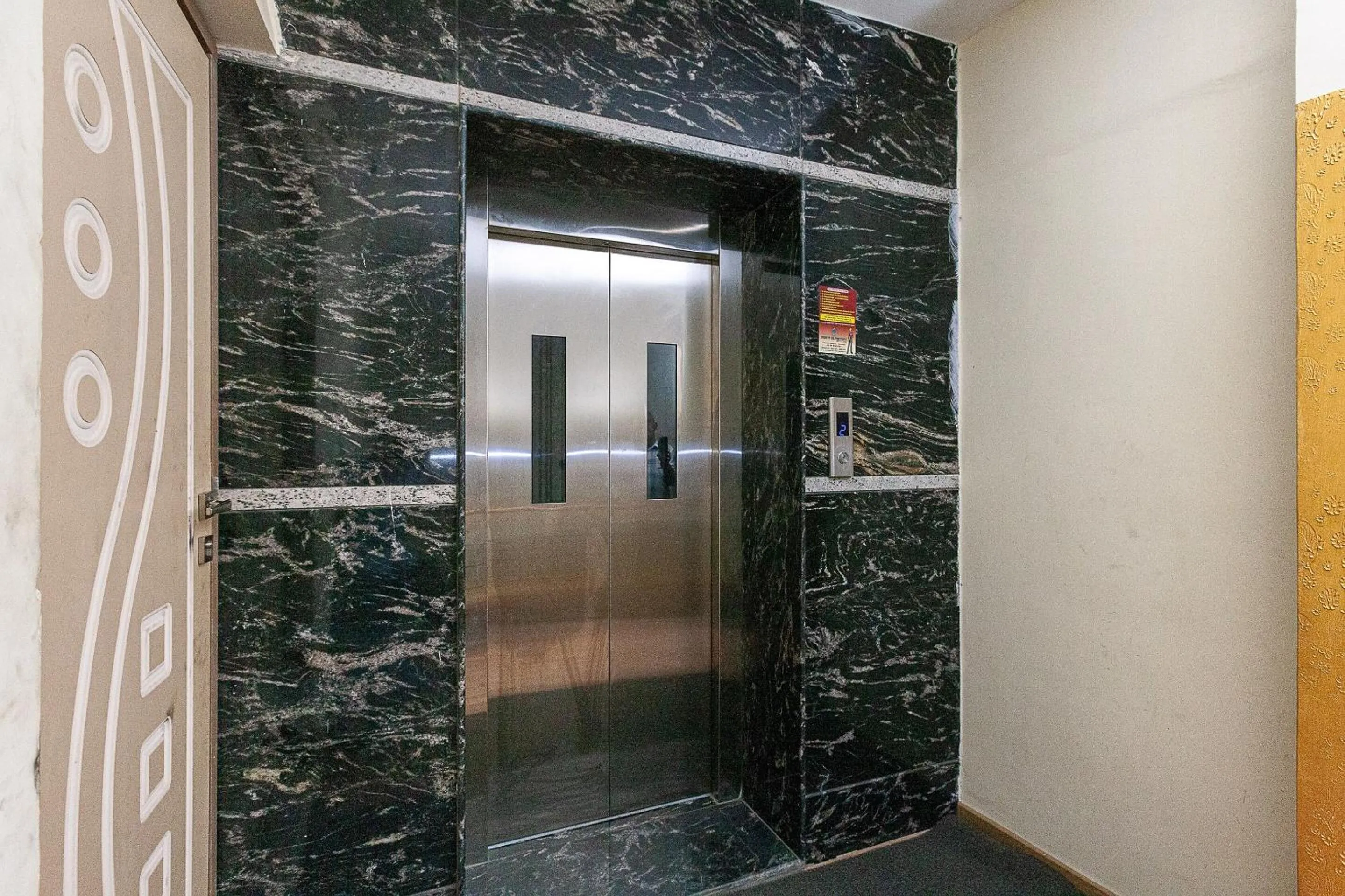 Bathroom in Collection O Prince Park