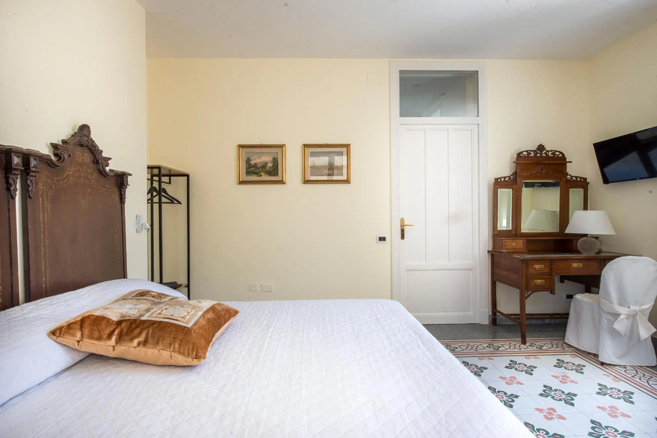 Bed in B&B Villa Liberty sul mare