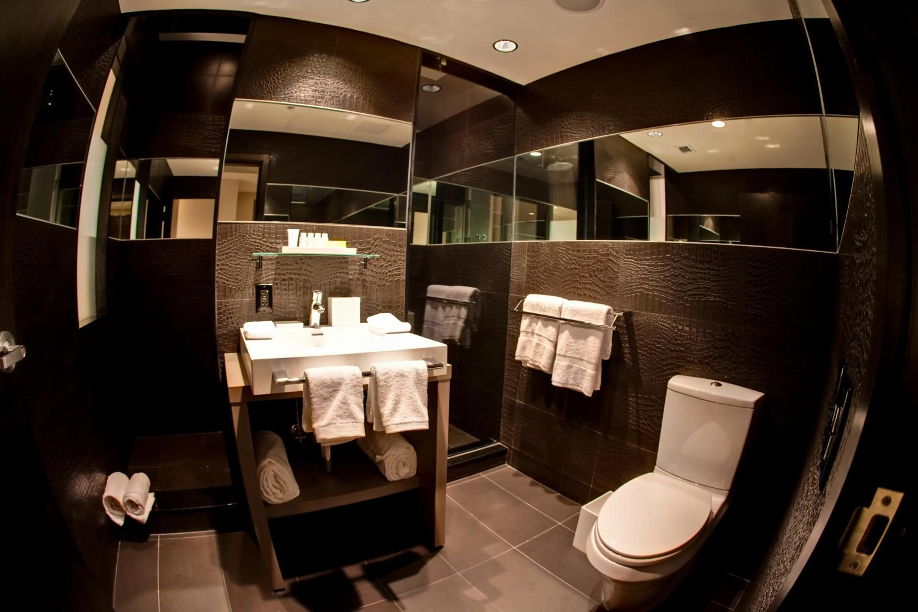 Bathroom in Prime Hotel Miami