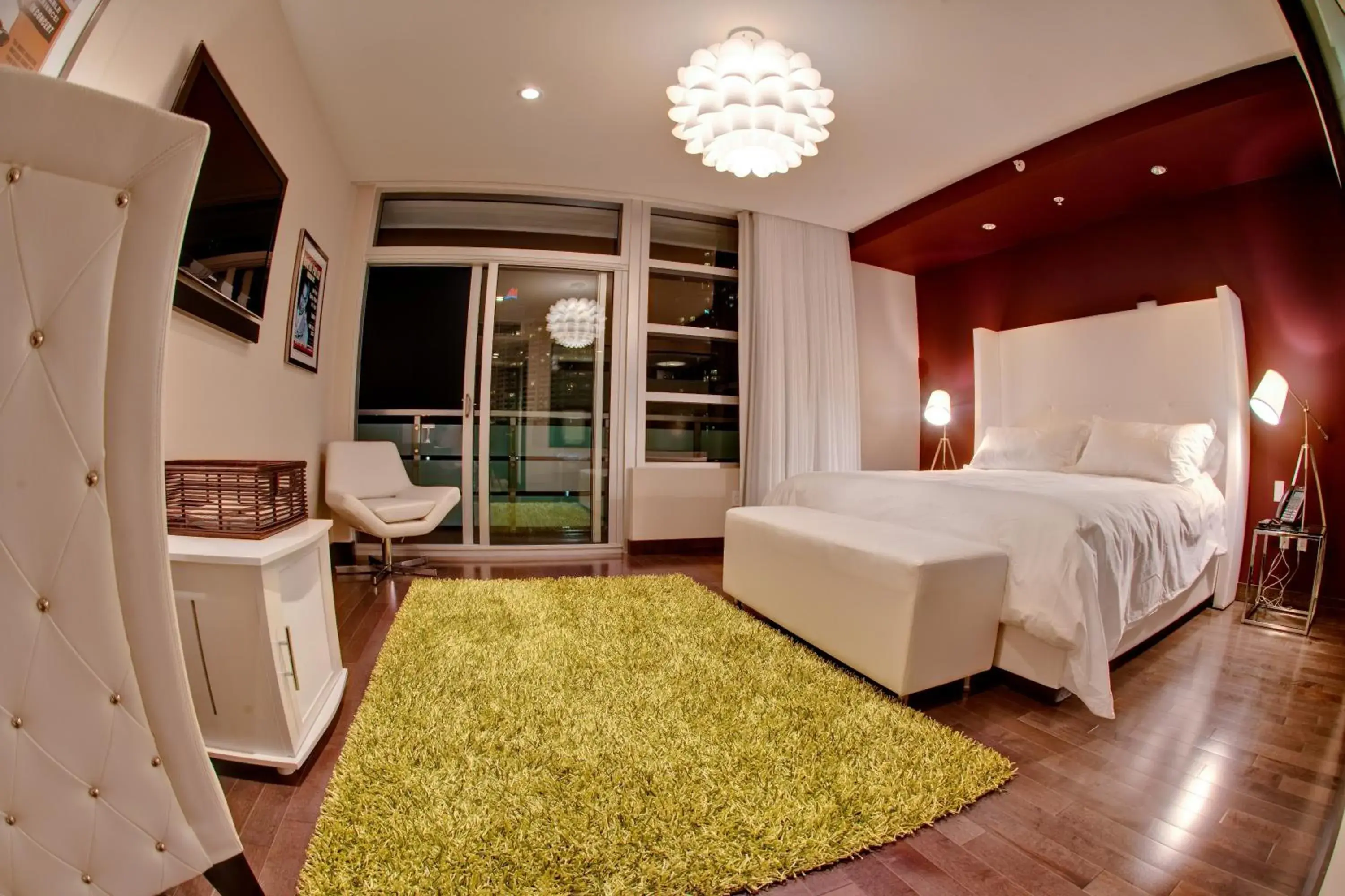 Balcony/Terrace, Bed in Prime Hotel Miami Balcony/Terrace, Bed in Prime Hotel Miami