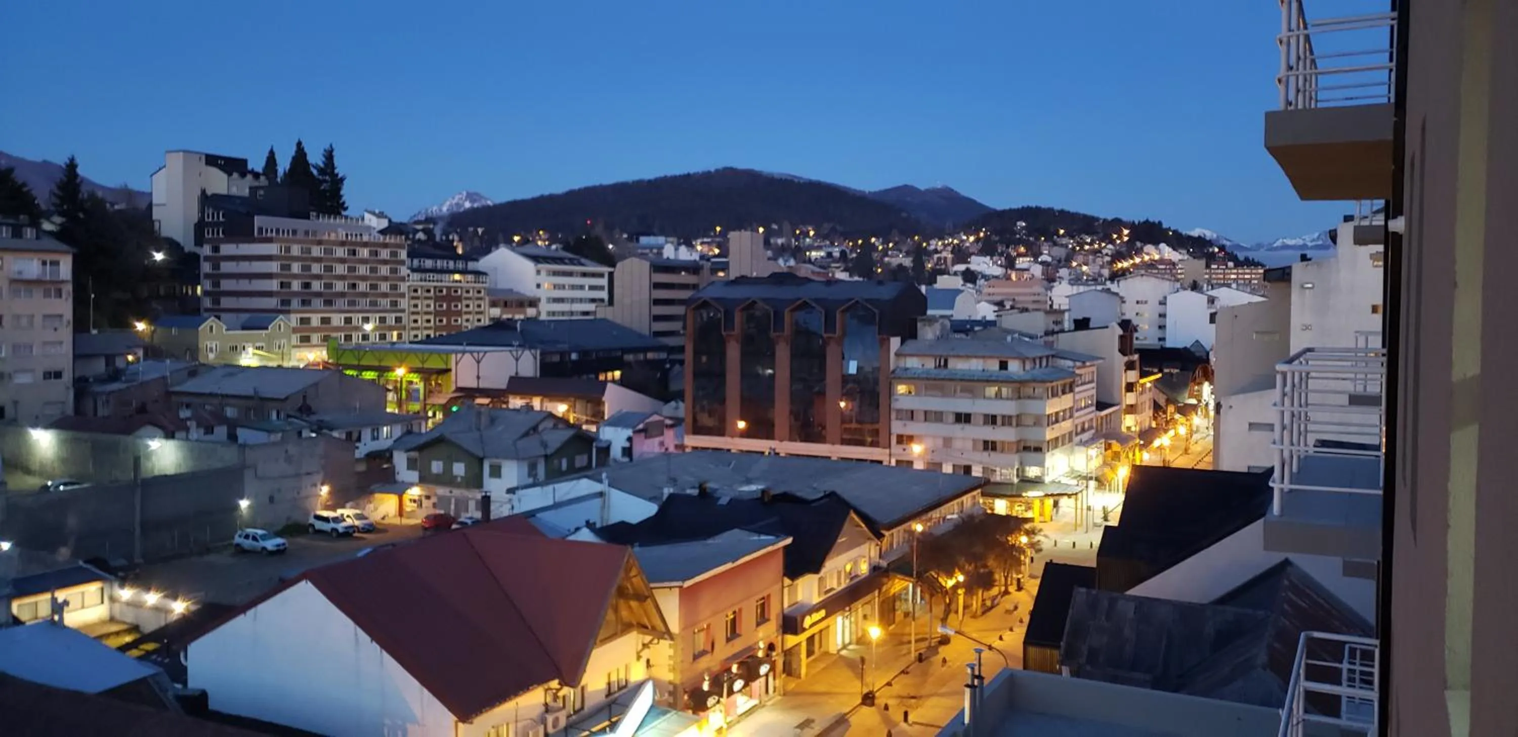 City view in Bariloche Apartment