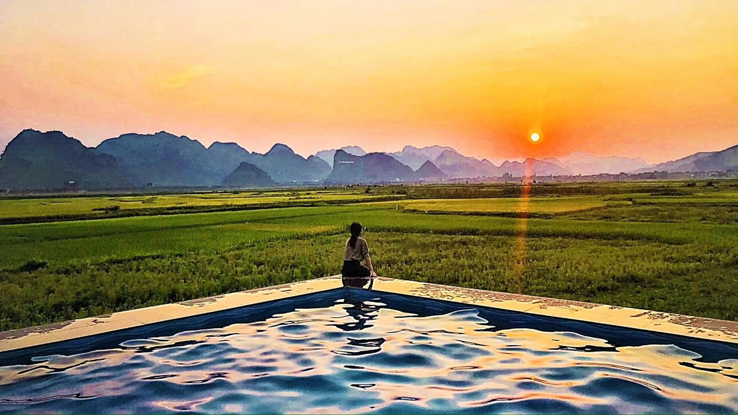 Sunset in Karst Villas Phong Nha