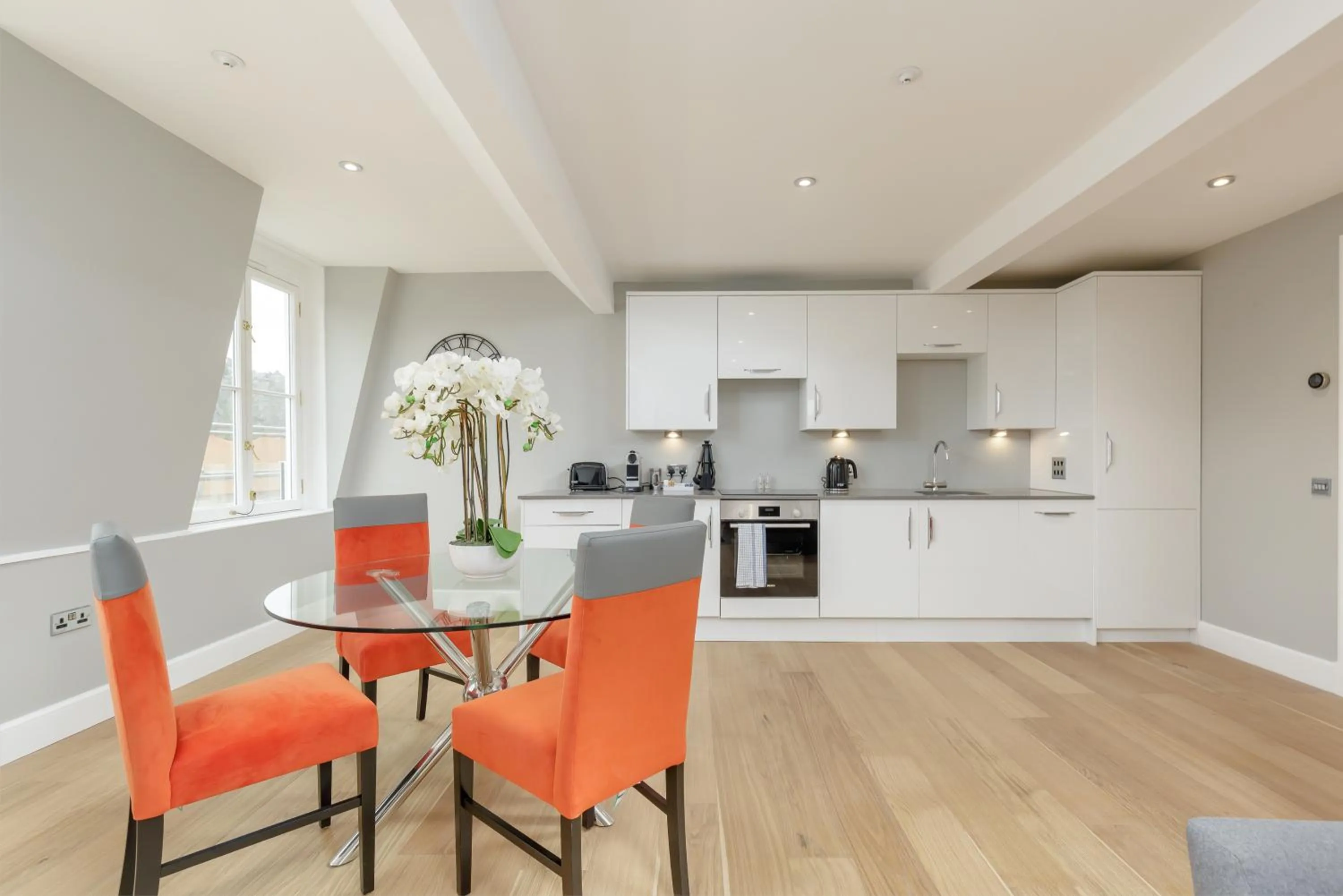 Dining area in Destiny Scotland Hanover Apartments