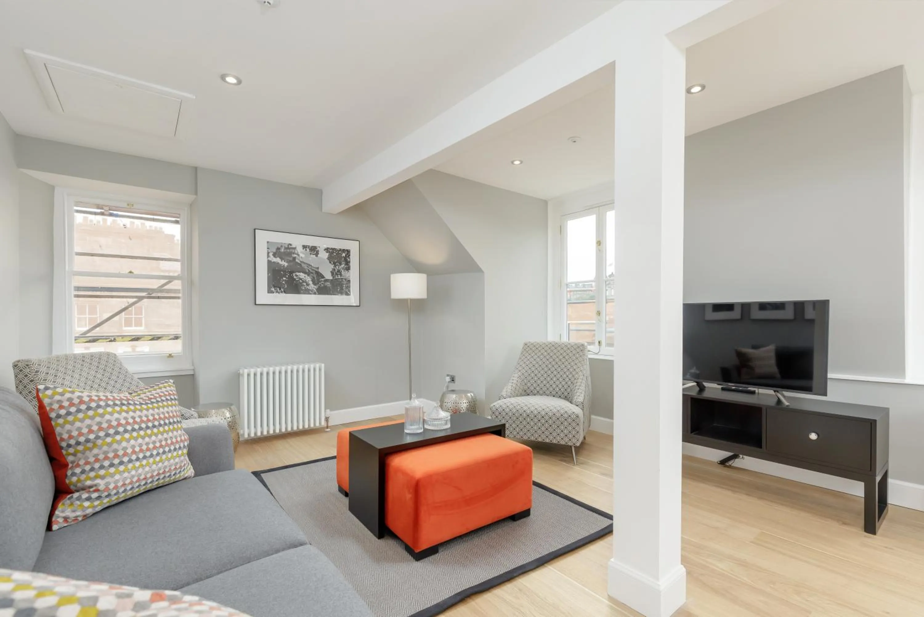 Seating area in Destiny Scotland Hanover Apartments
