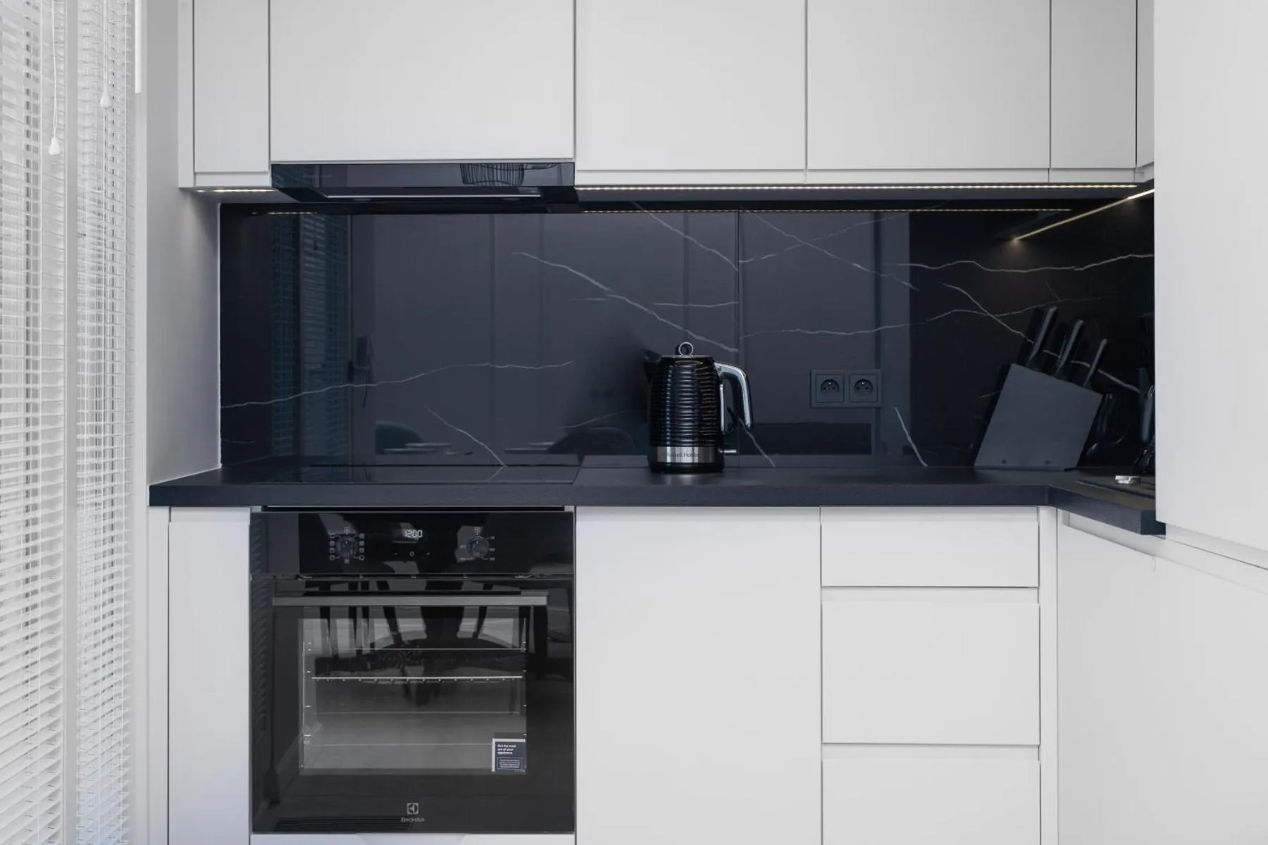 Kitchen or kitchenette in City Break Gdańsk Rajska 8 Apartamenty